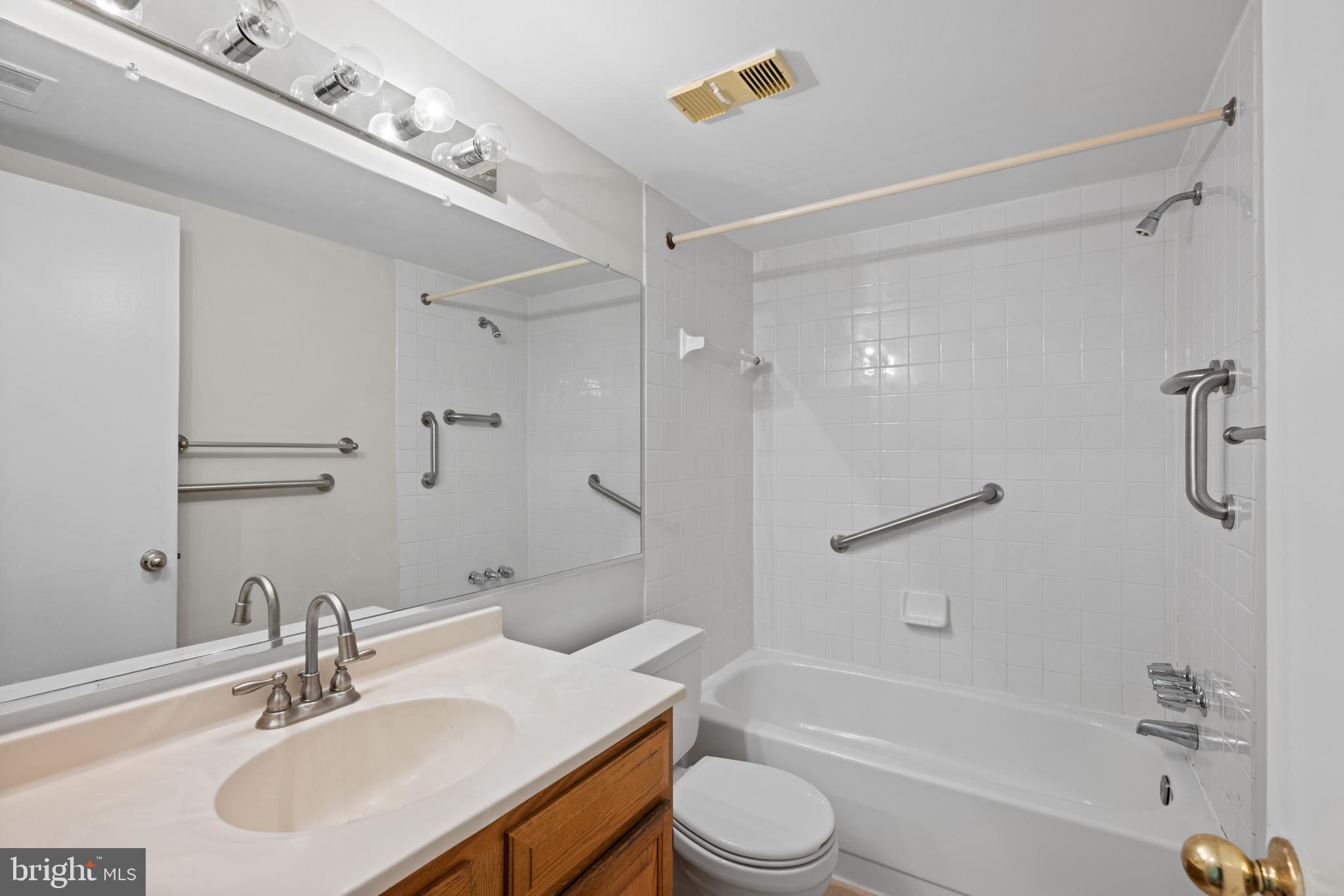 GEORGETOWN VILLAGE - Residential