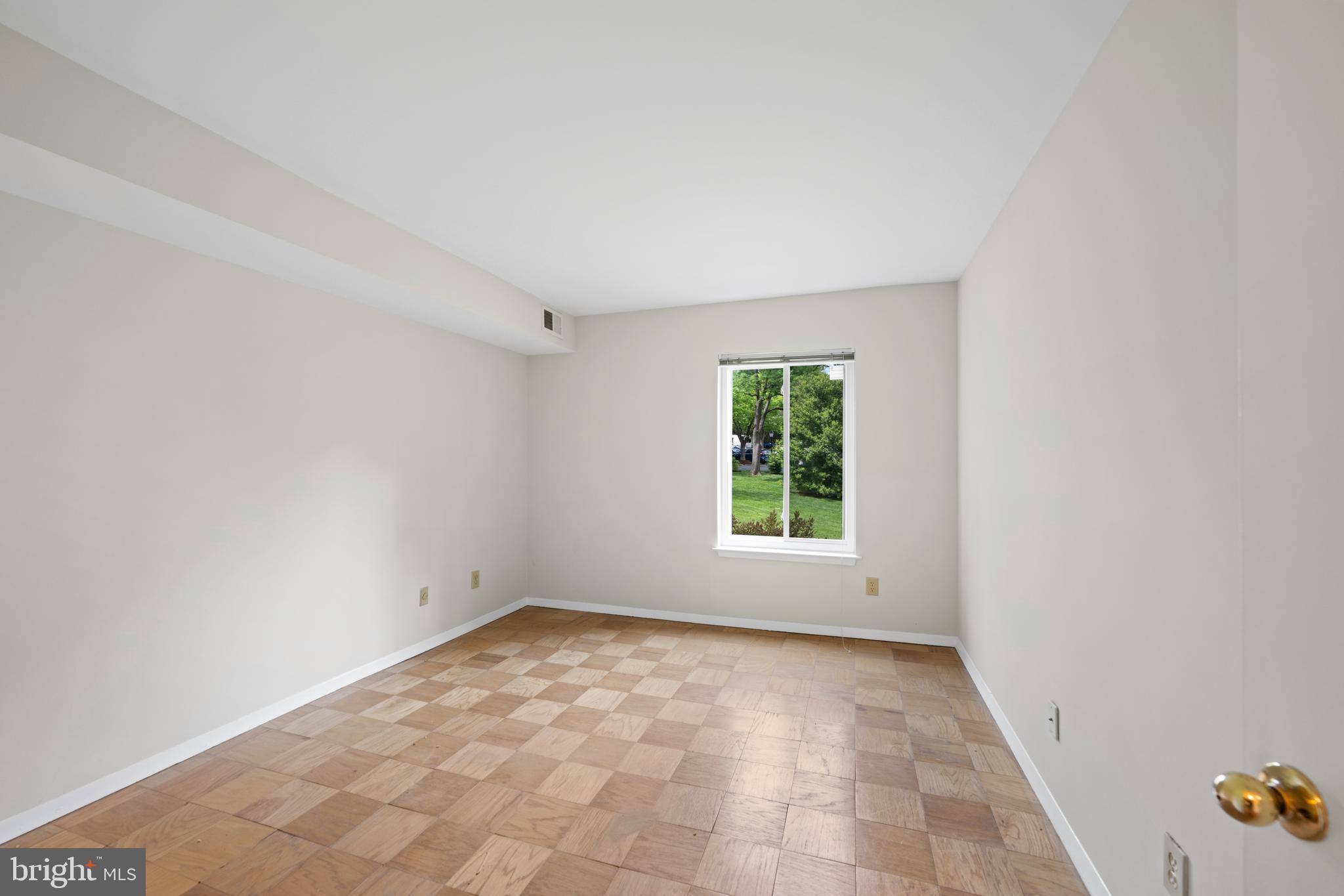 GEORGETOWN VILLAGE - Residential