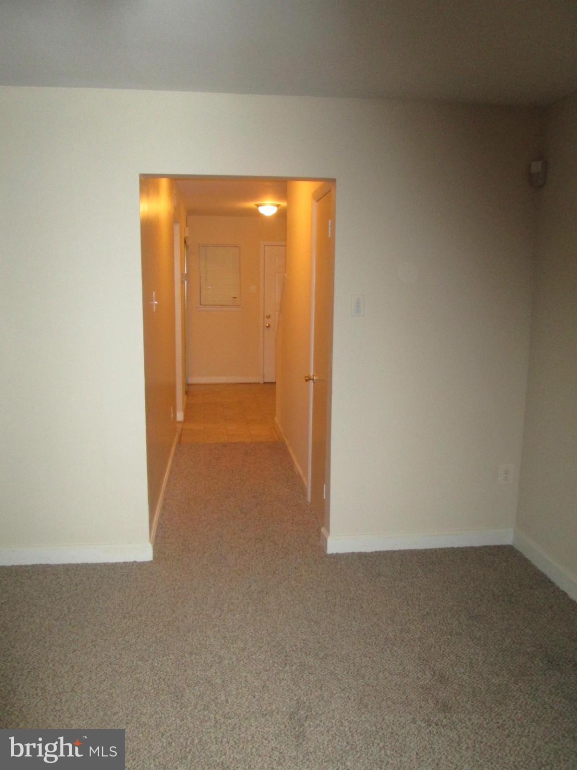 GLASSMANOR - Residential Lease