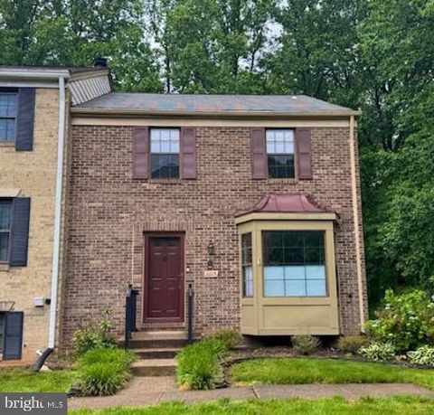 6015 CLERKENWELL COURT BURKE VA 22015