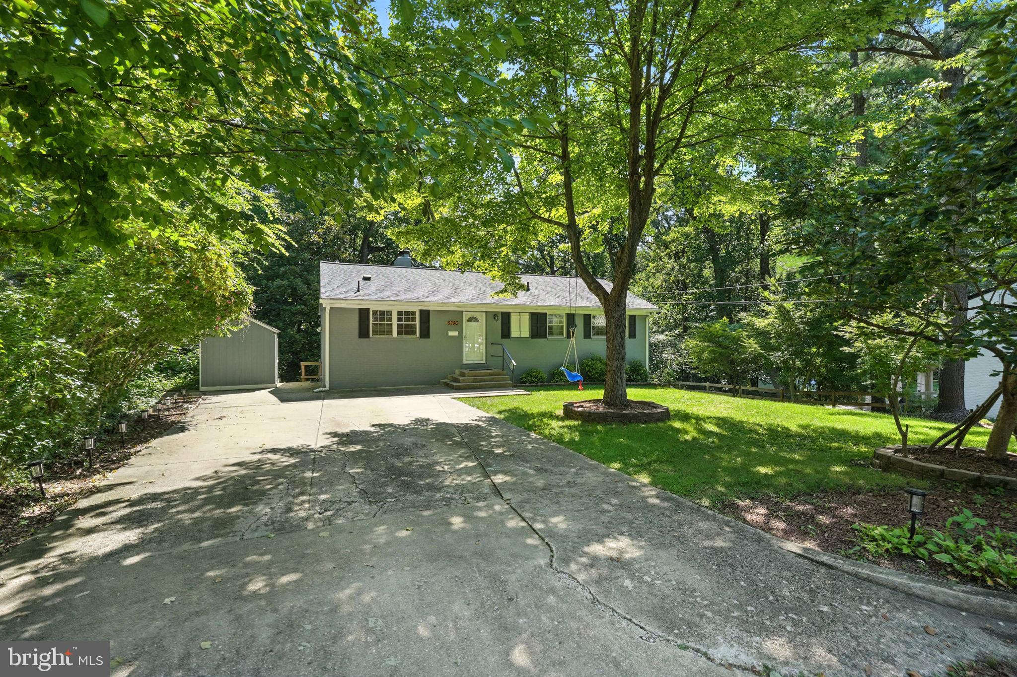 5206 EASTON DRIVE