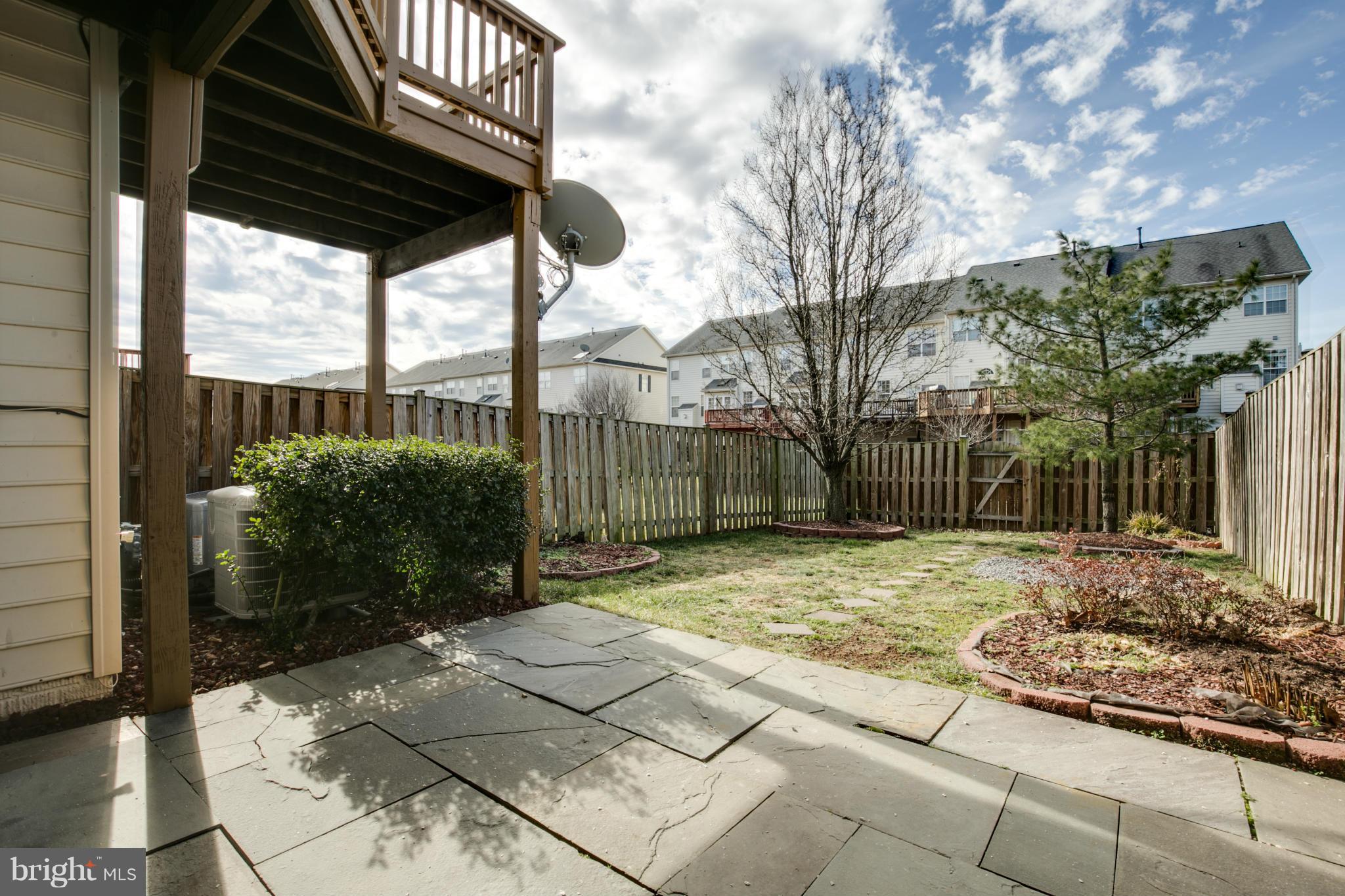 SOUTH RIDING - Residential