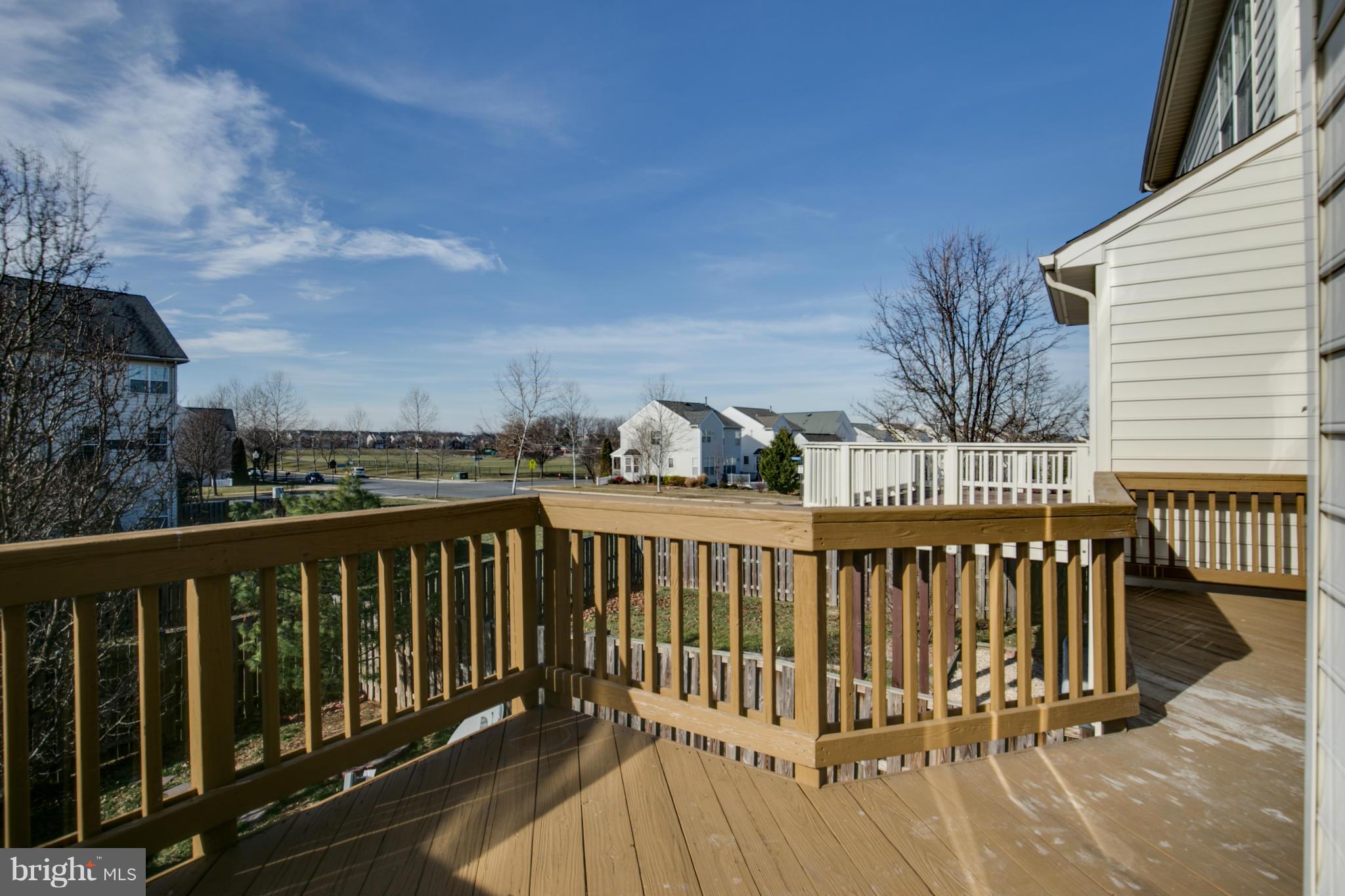 SOUTH RIDING - Residential