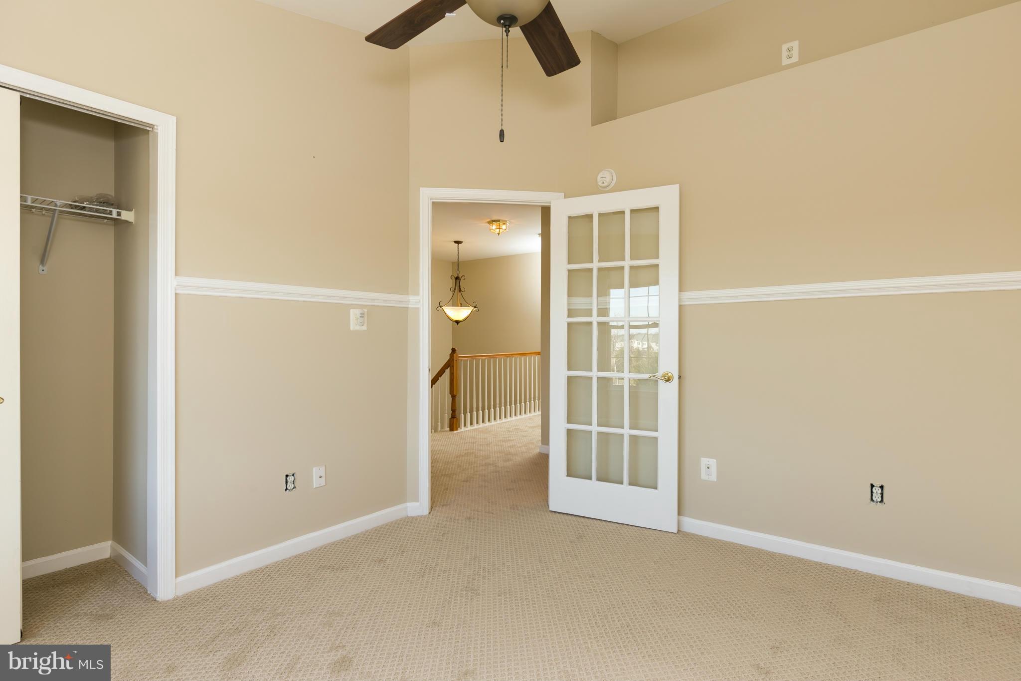 SOUTH RIDING - Residential