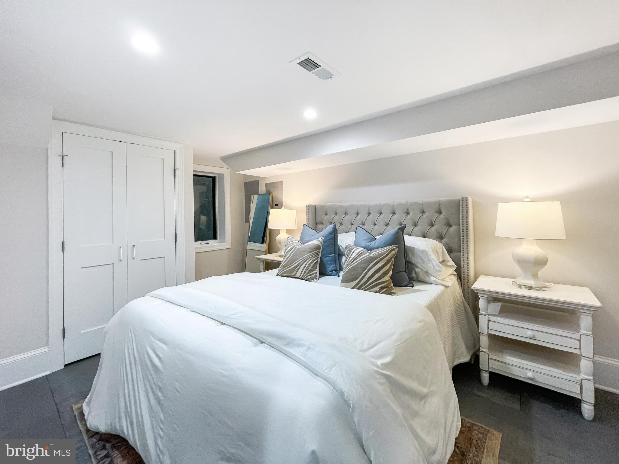 OLD TOWN - Residential