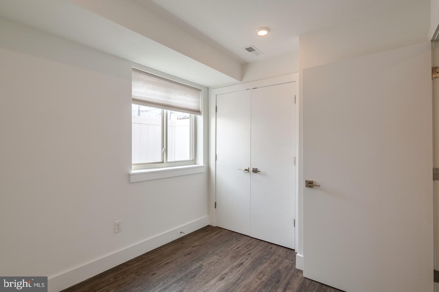 POINT BREEZE - Residential Lease