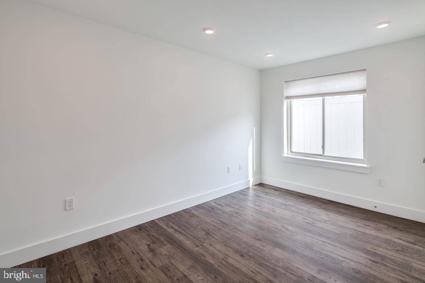 POINT BREEZE - Residential Lease