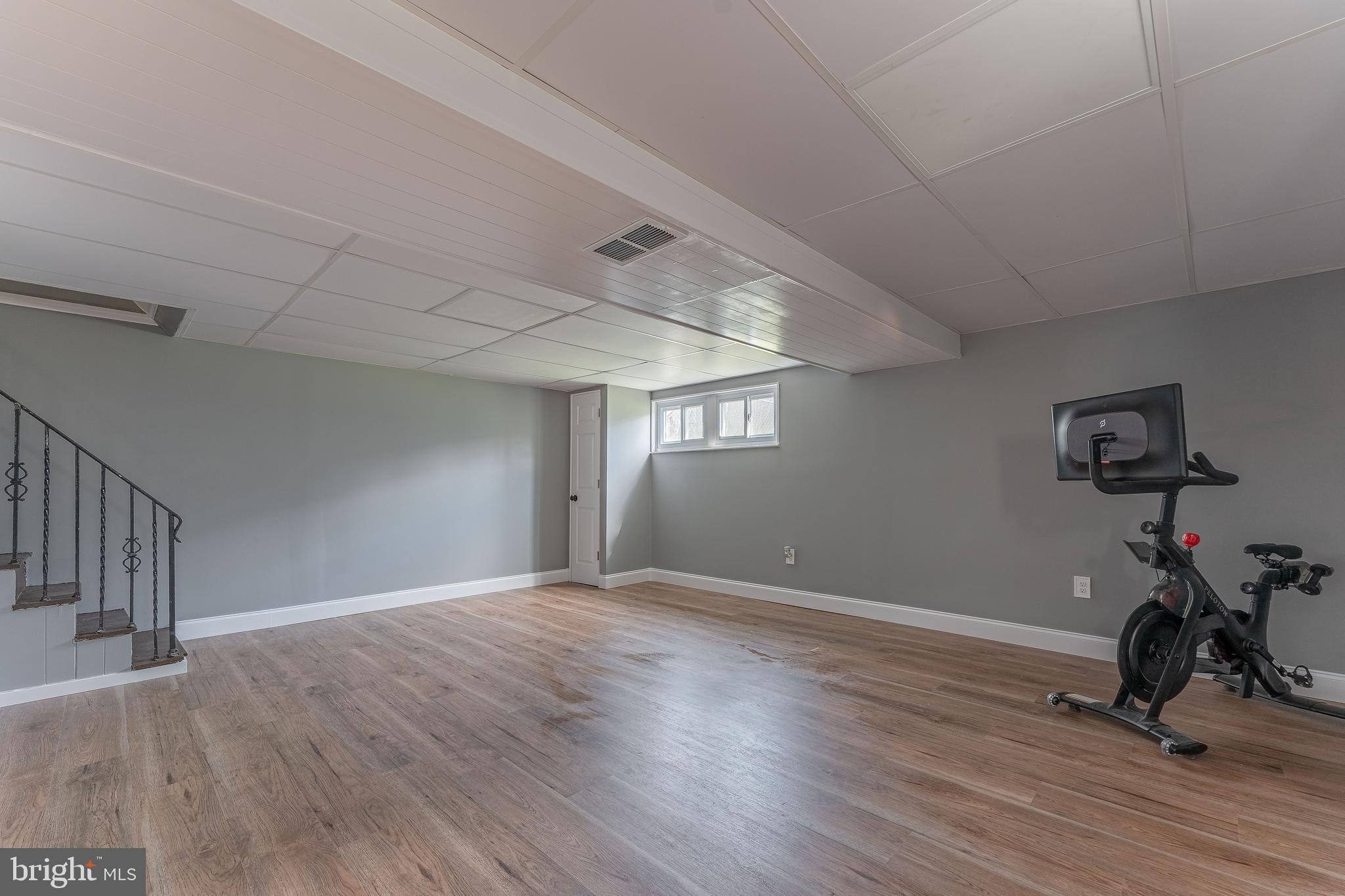 LEEDOM ESTS - Residential