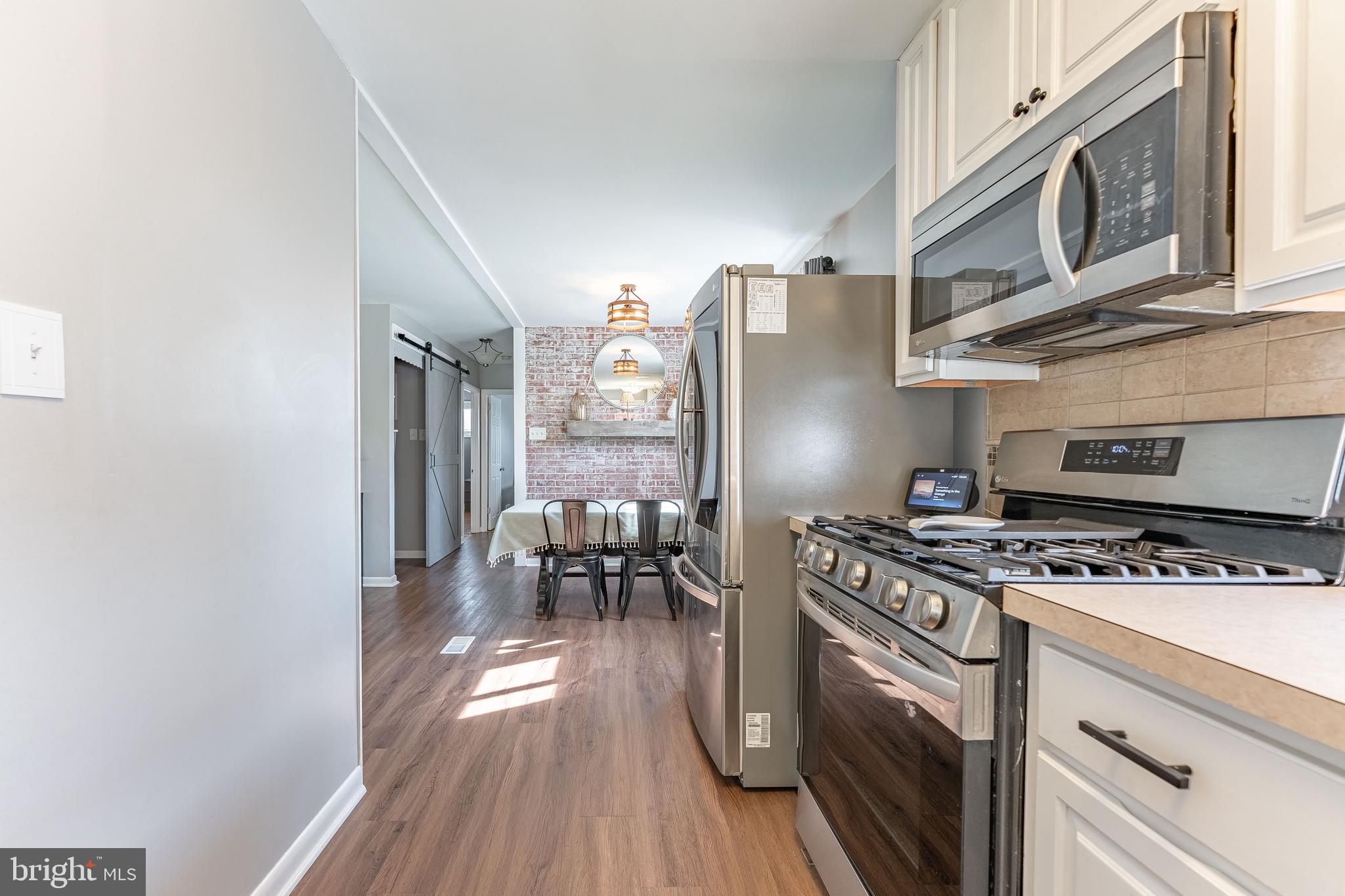 LEEDOM ESTS - Residential