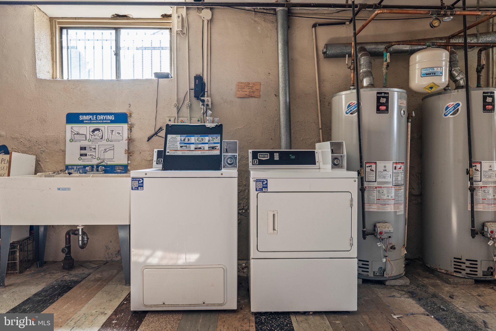 RHAWNHURST - Residential Lease