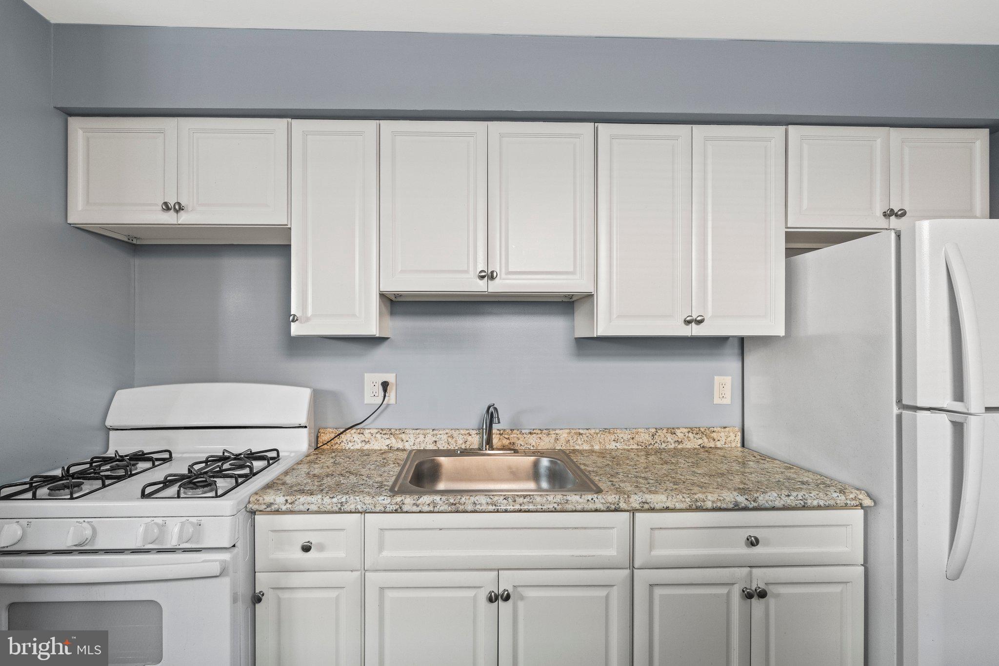 RHAWNHURST - Residential Lease