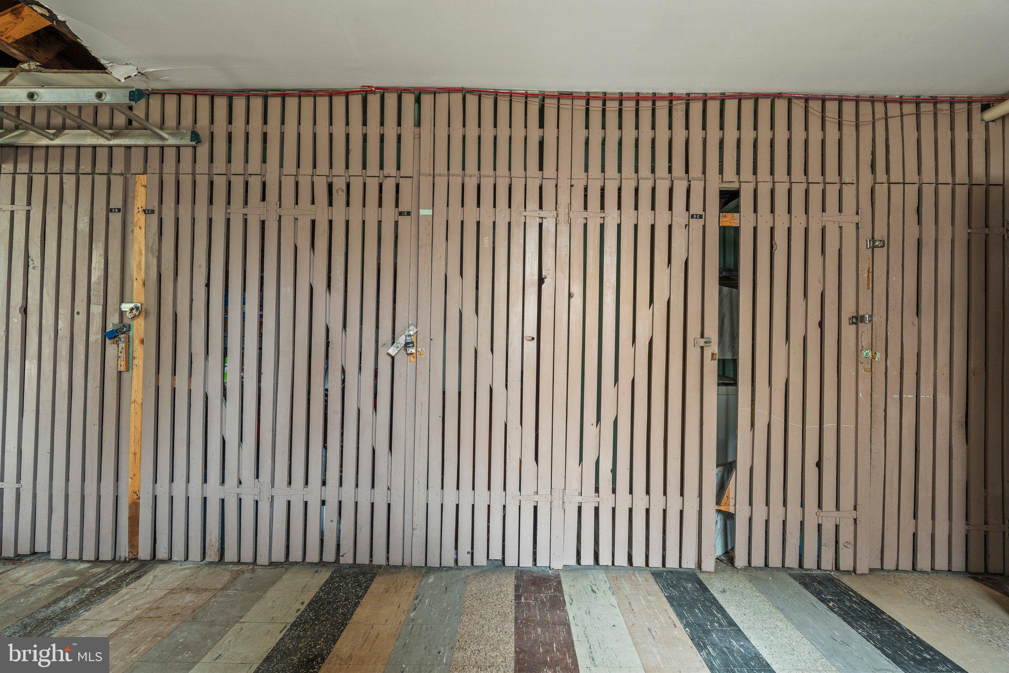 RHAWNHURST - Residential Lease