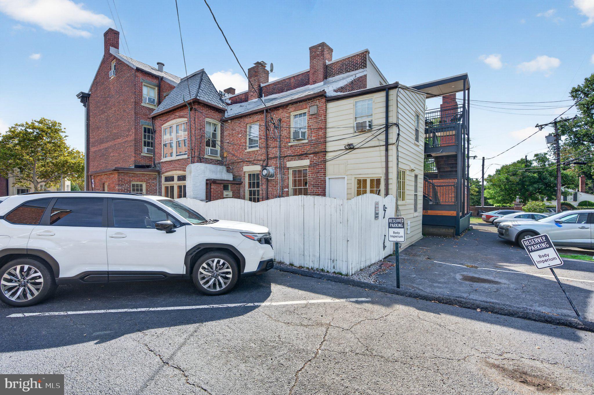 319 - 321 S WASHINGTON STREET