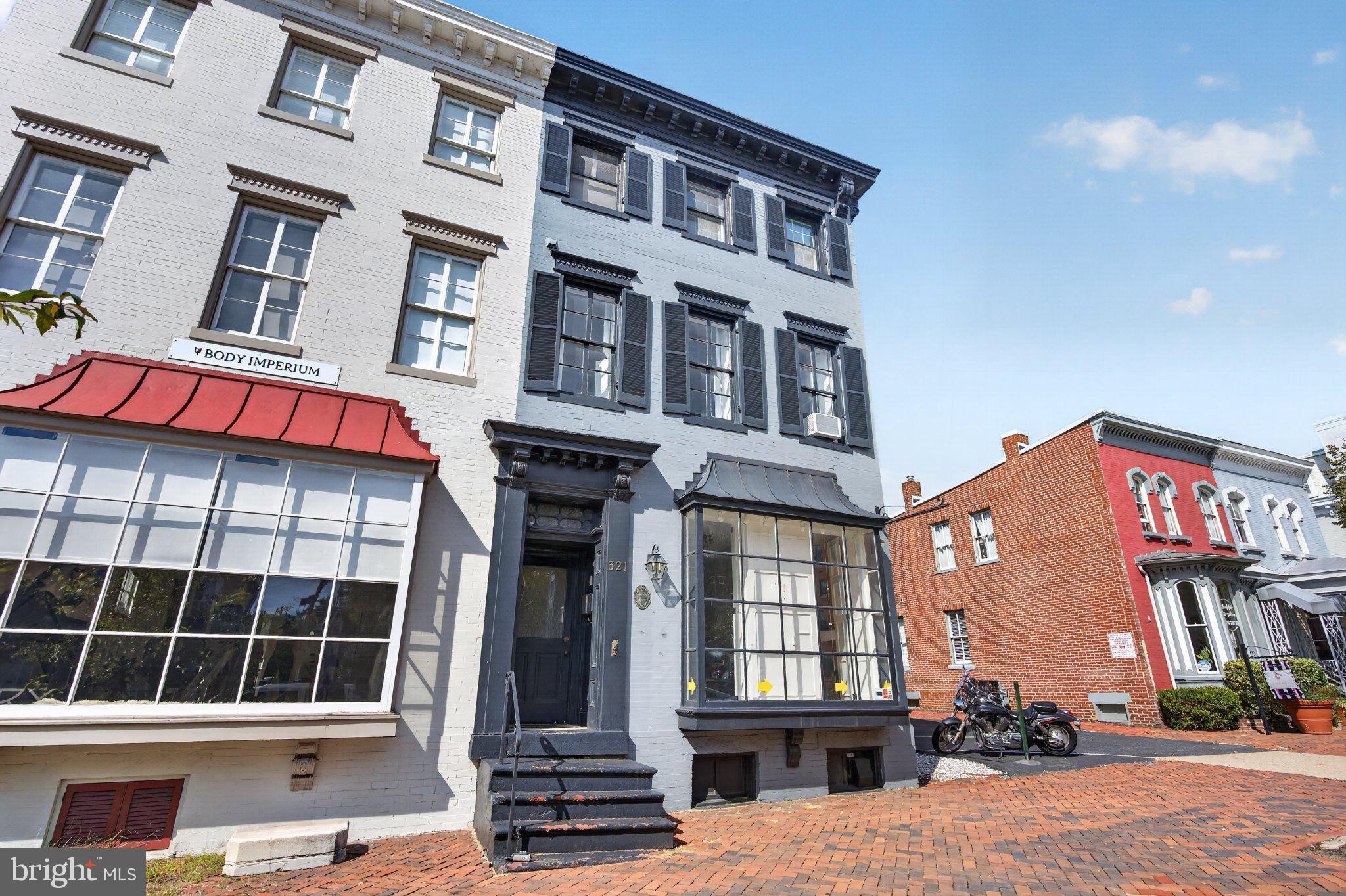 319 - 321 S WASHINGTON STREET