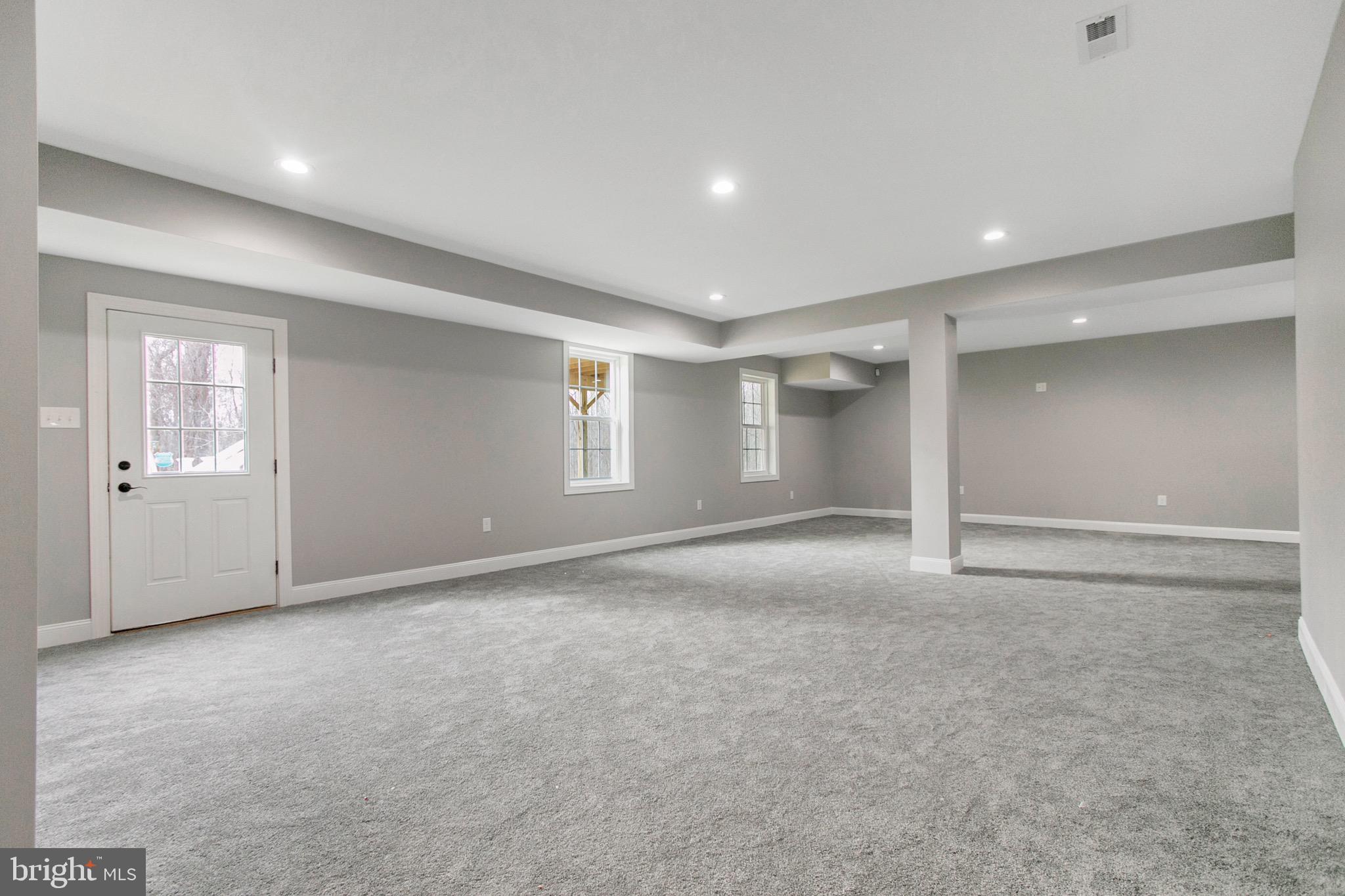 MARTINS COURT - Residential