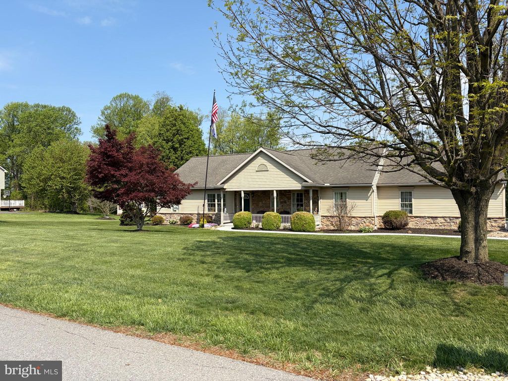 Photo of 28 Farmington Way, NEW PROVIDENCE, PA 17560 (MLS # PALA2086854)