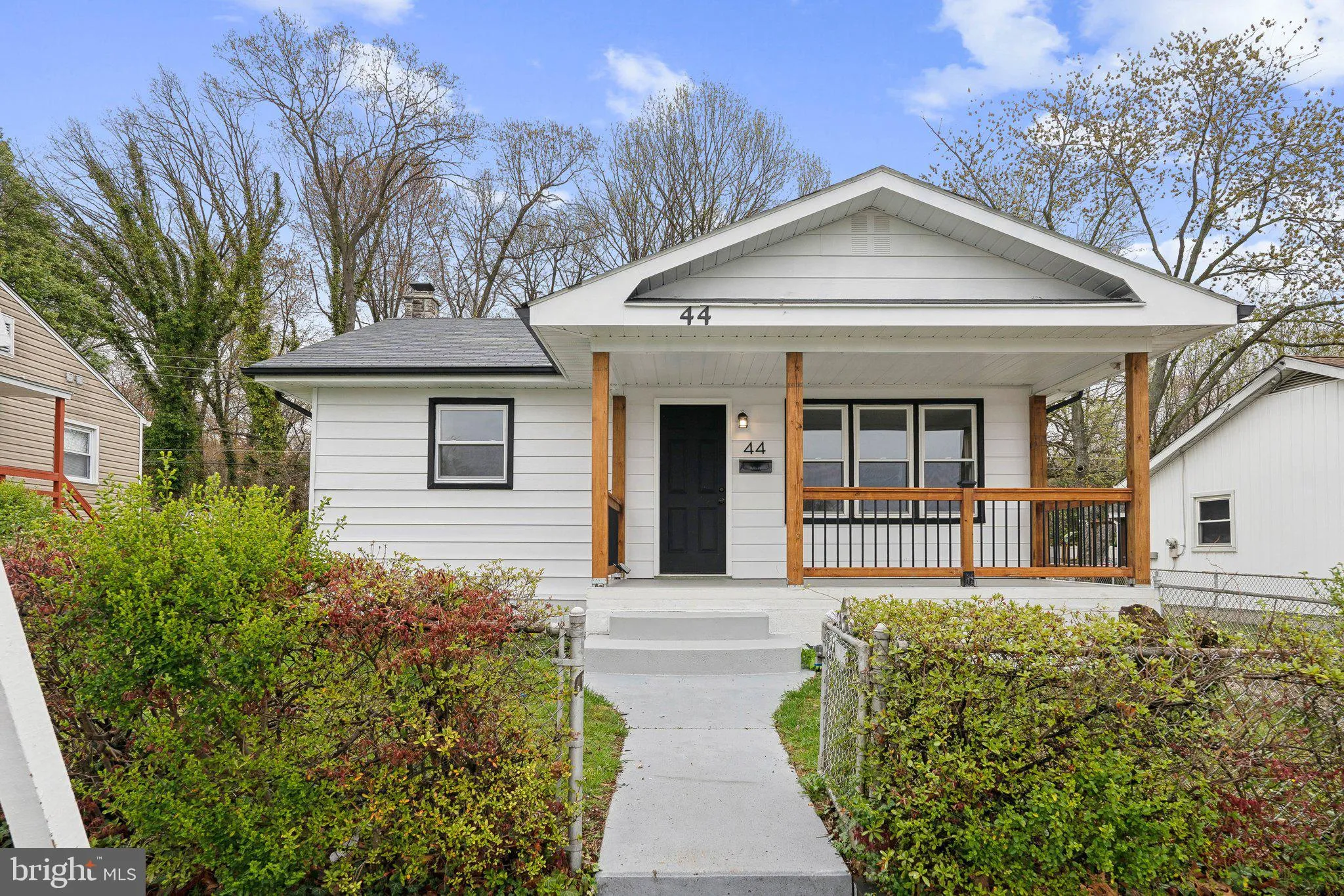 Middle River, Maryland 21220, United States, 4 Bedrooms Bedrooms, ,3 BathroomsBathrooms,Residential,Pending,103886