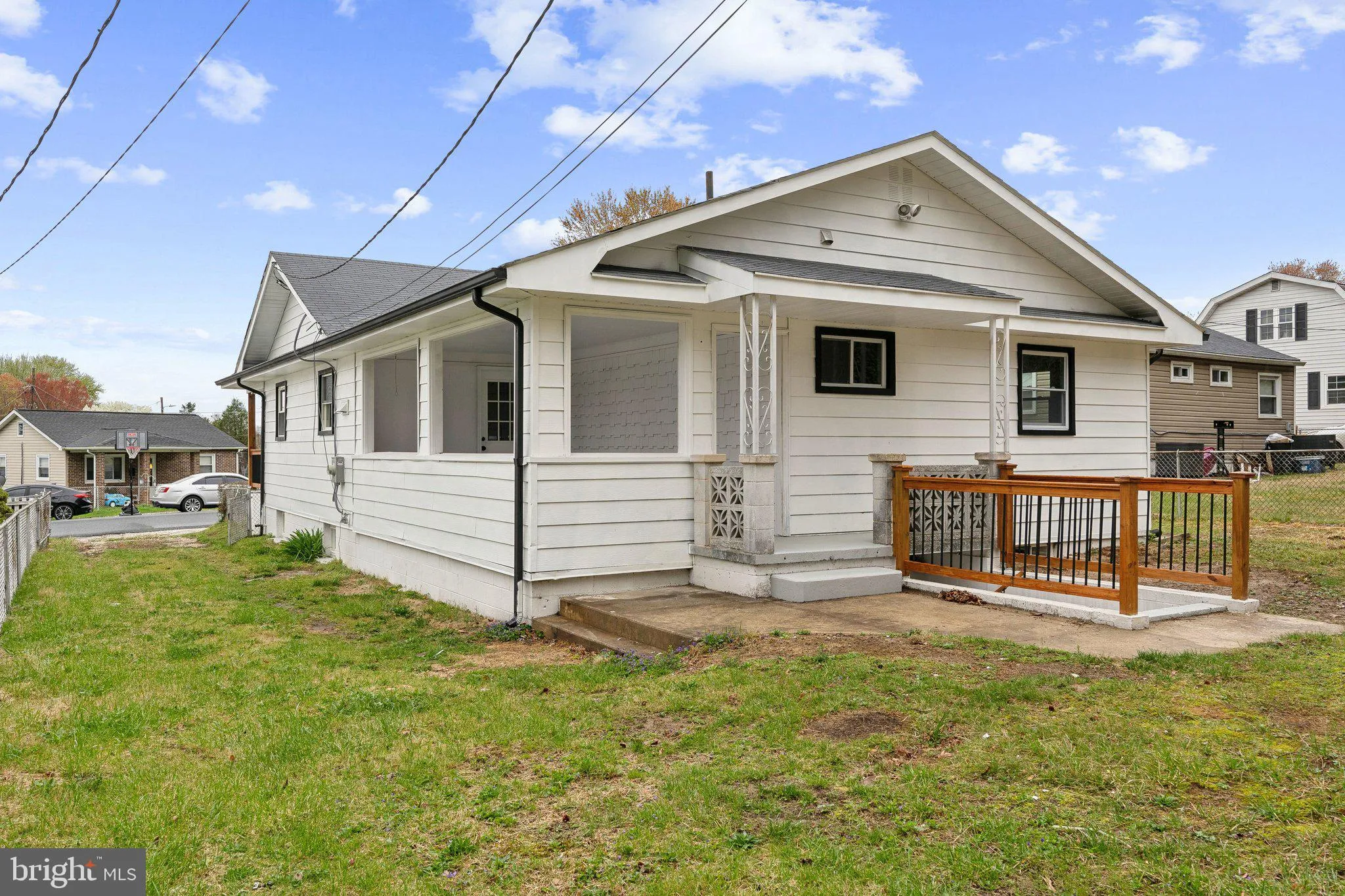 Middle River, Maryland 21220, United States, 4 Bedrooms Bedrooms, ,3 BathroomsBathrooms,Residential,Pending,103886