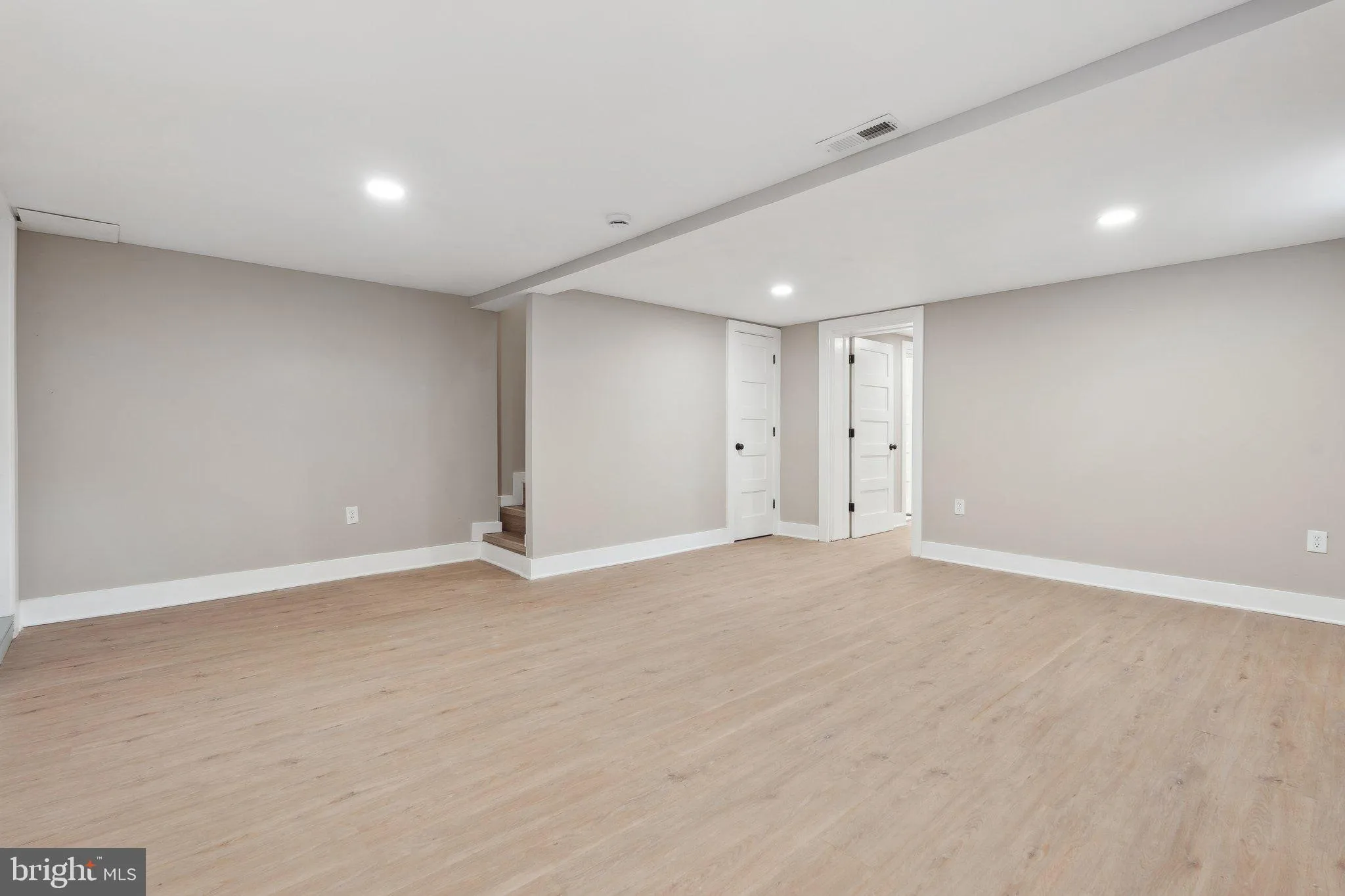 Middle River, Maryland 21220, United States, 4 Bedrooms Bedrooms, ,3 BathroomsBathrooms,Residential,Pending,103886