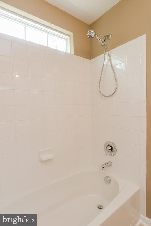 TANYARD SPRINGS - Residential Lease