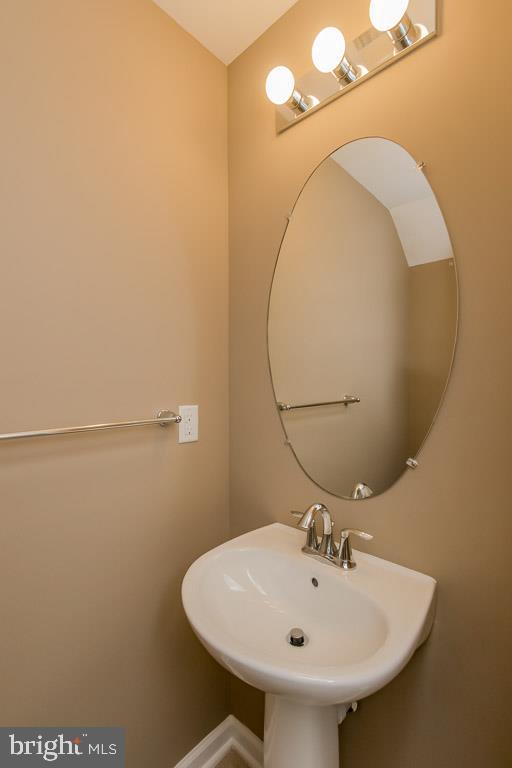 TANYARD SPRINGS - Residential Lease