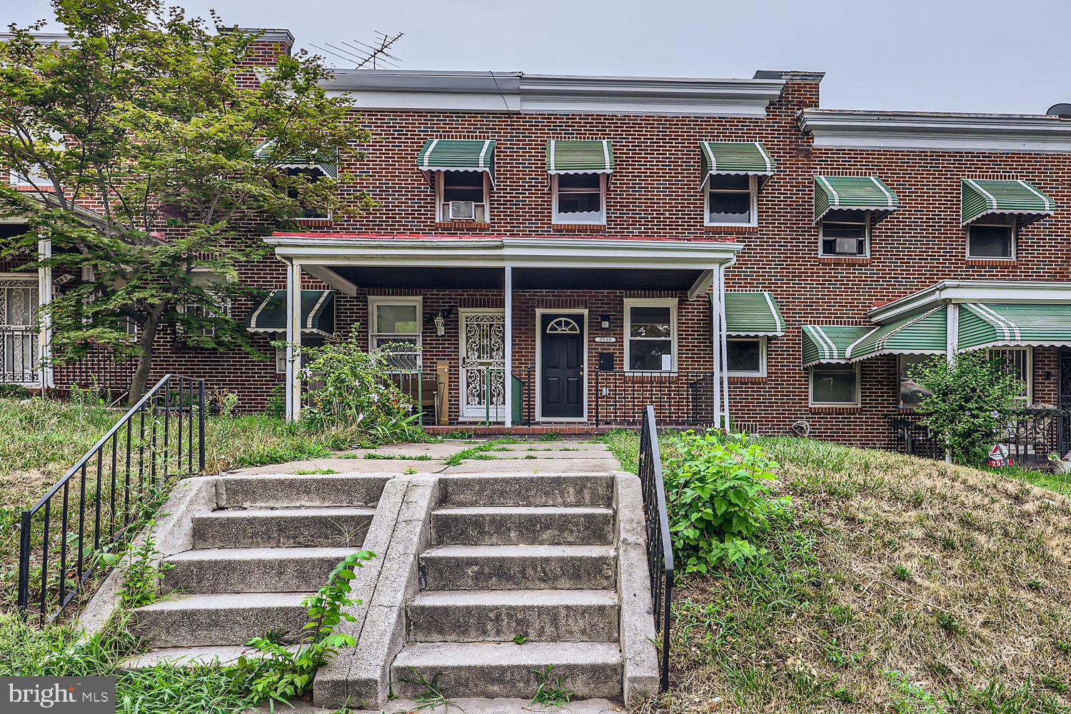 MONTEBELLO - Residential