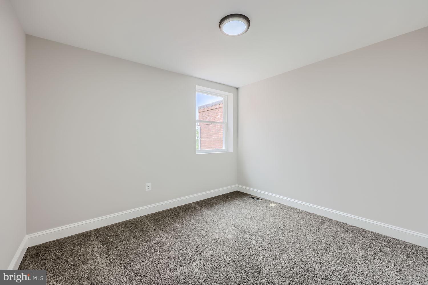 MONTEBELLO - Residential