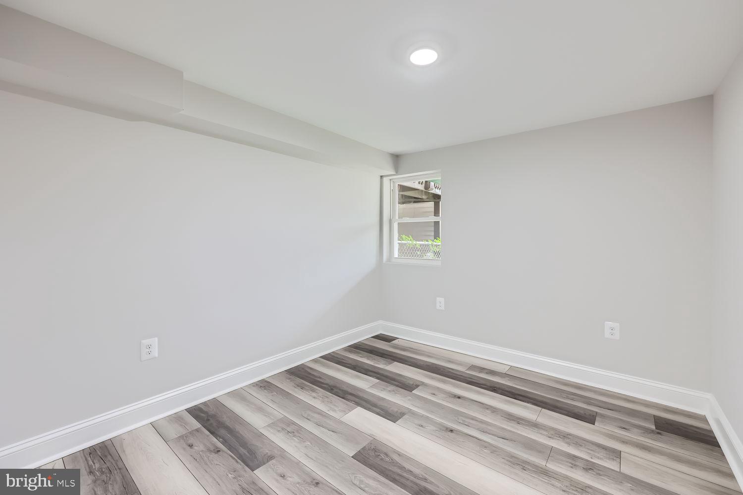 MONTEBELLO - Residential