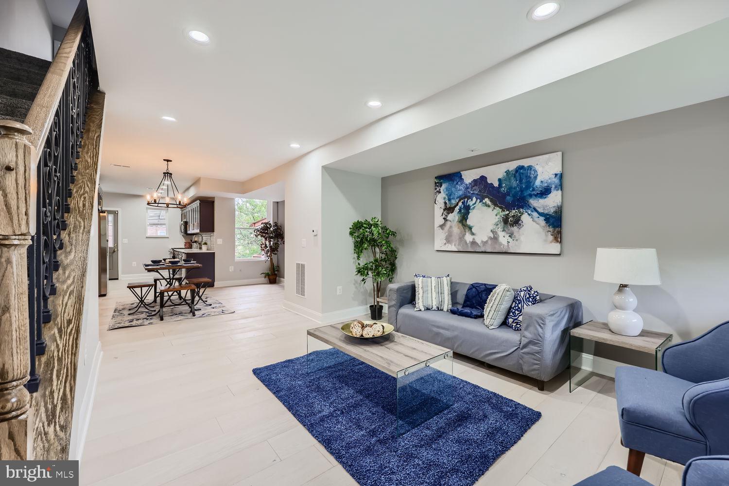 MONTEBELLO - Residential