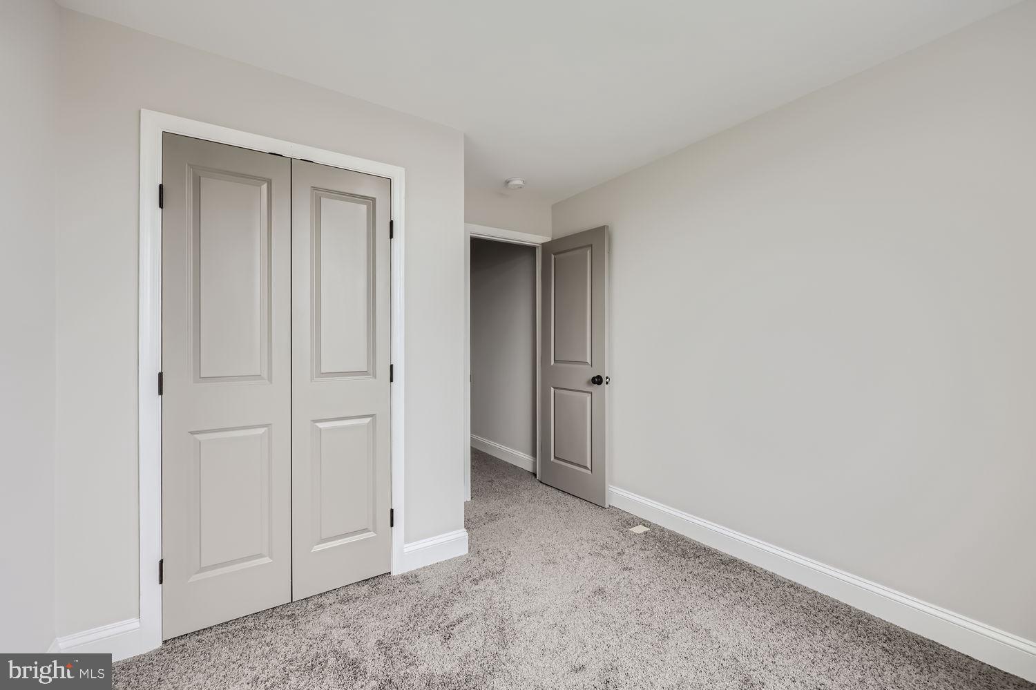 MONTEBELLO - Residential