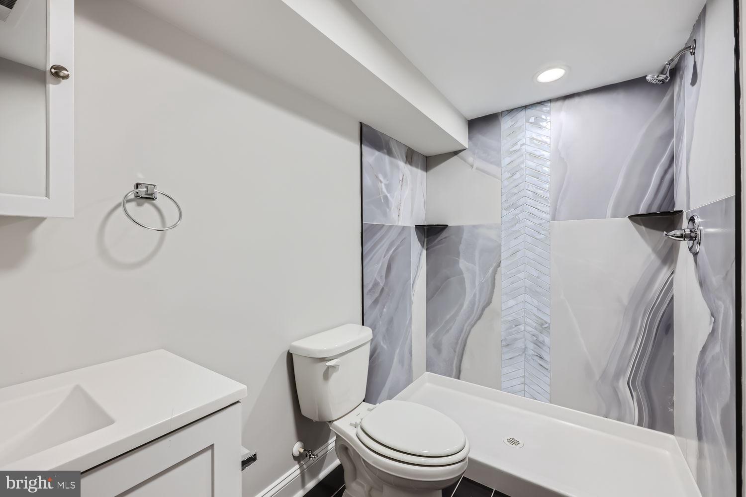 MONTEBELLO - Residential