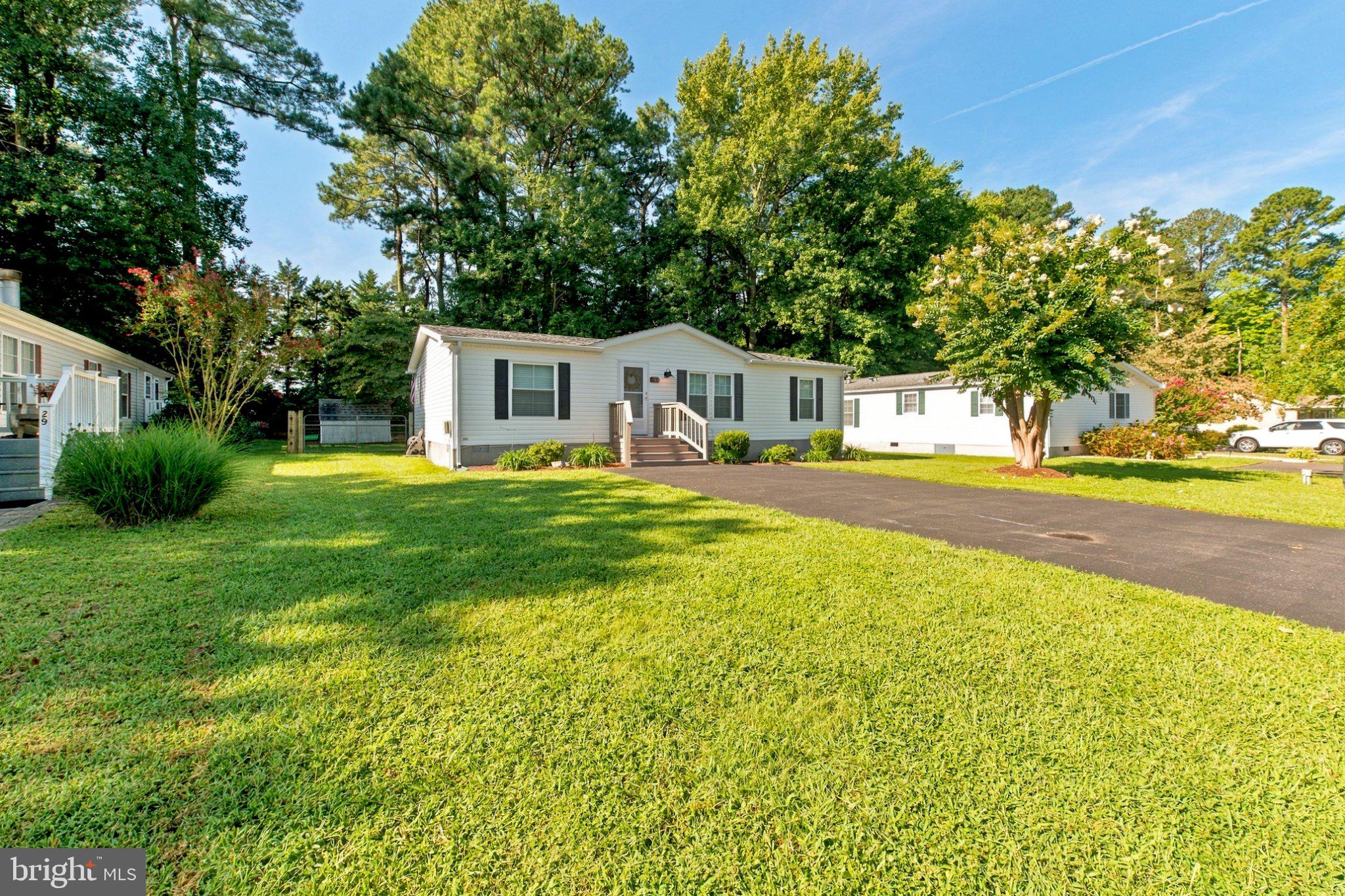 27 WHITE PINE DRIVE