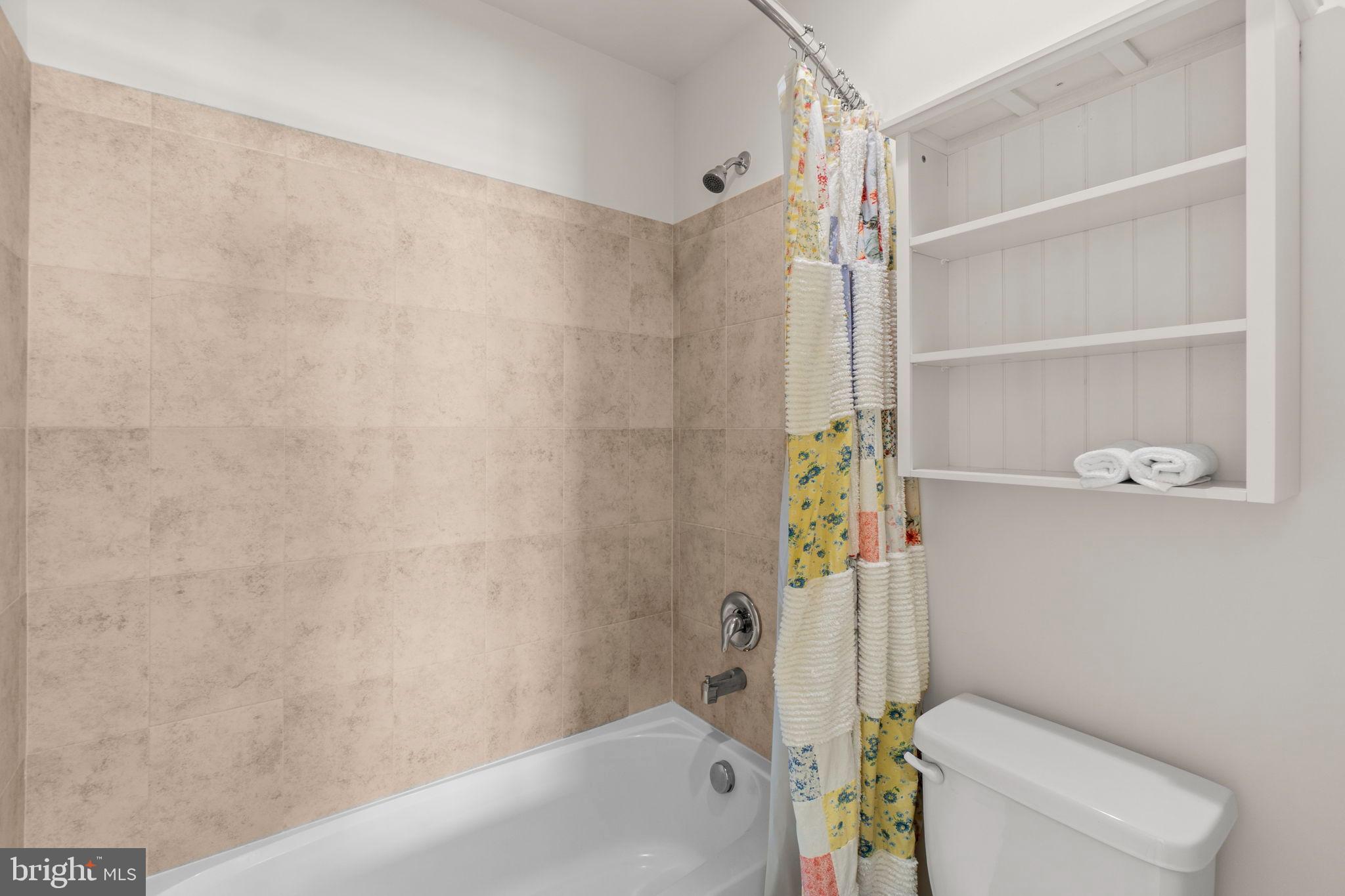 TUSCARORA CREEK - Residential