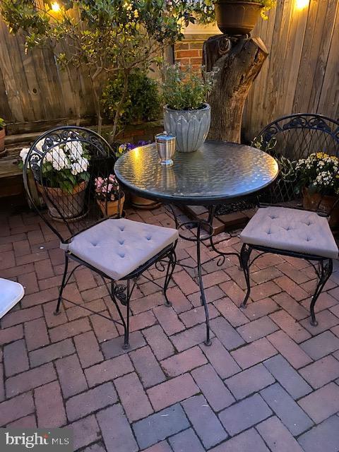 WHITMAN - Residential