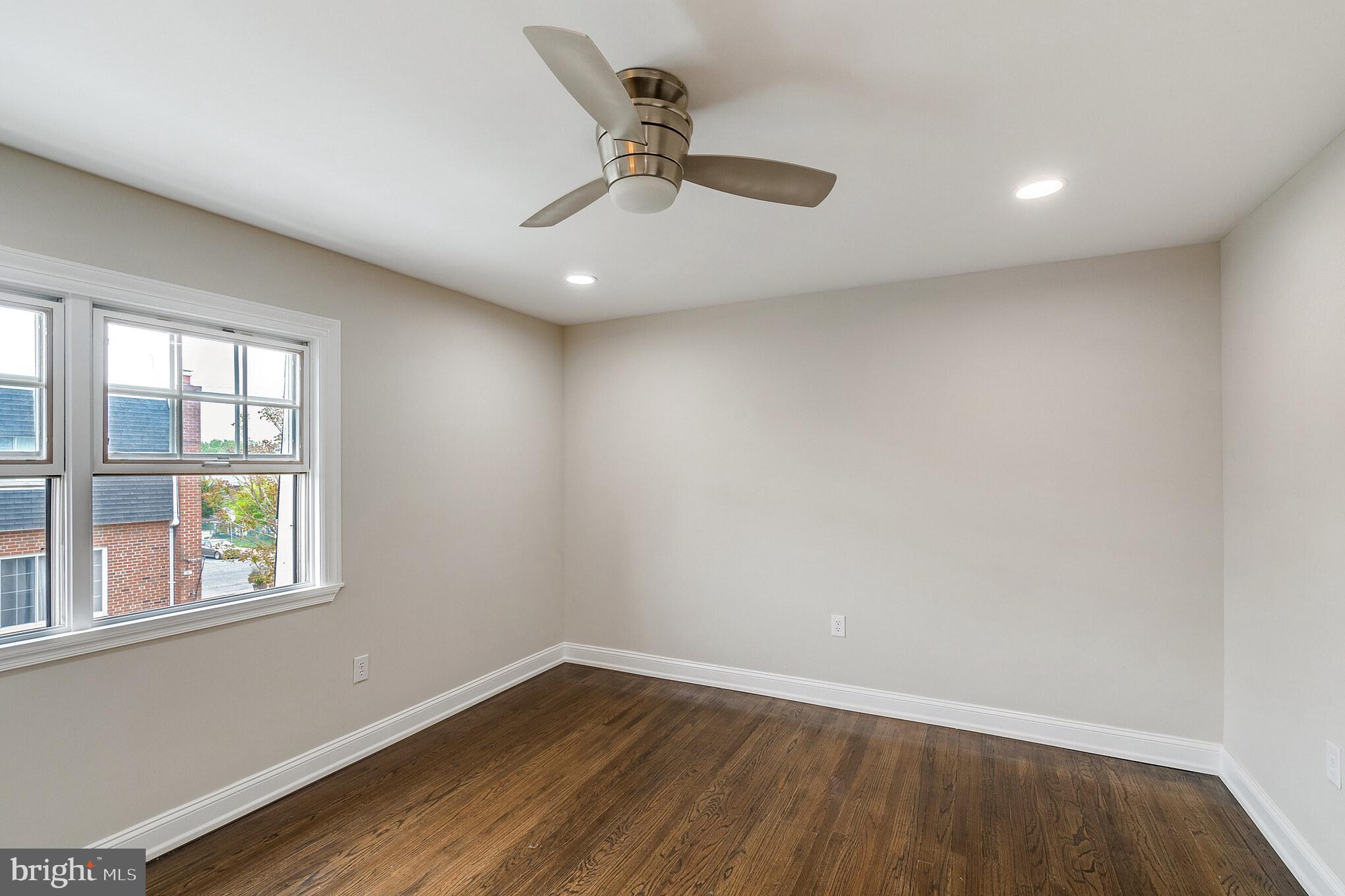 WHITMAN - Residential