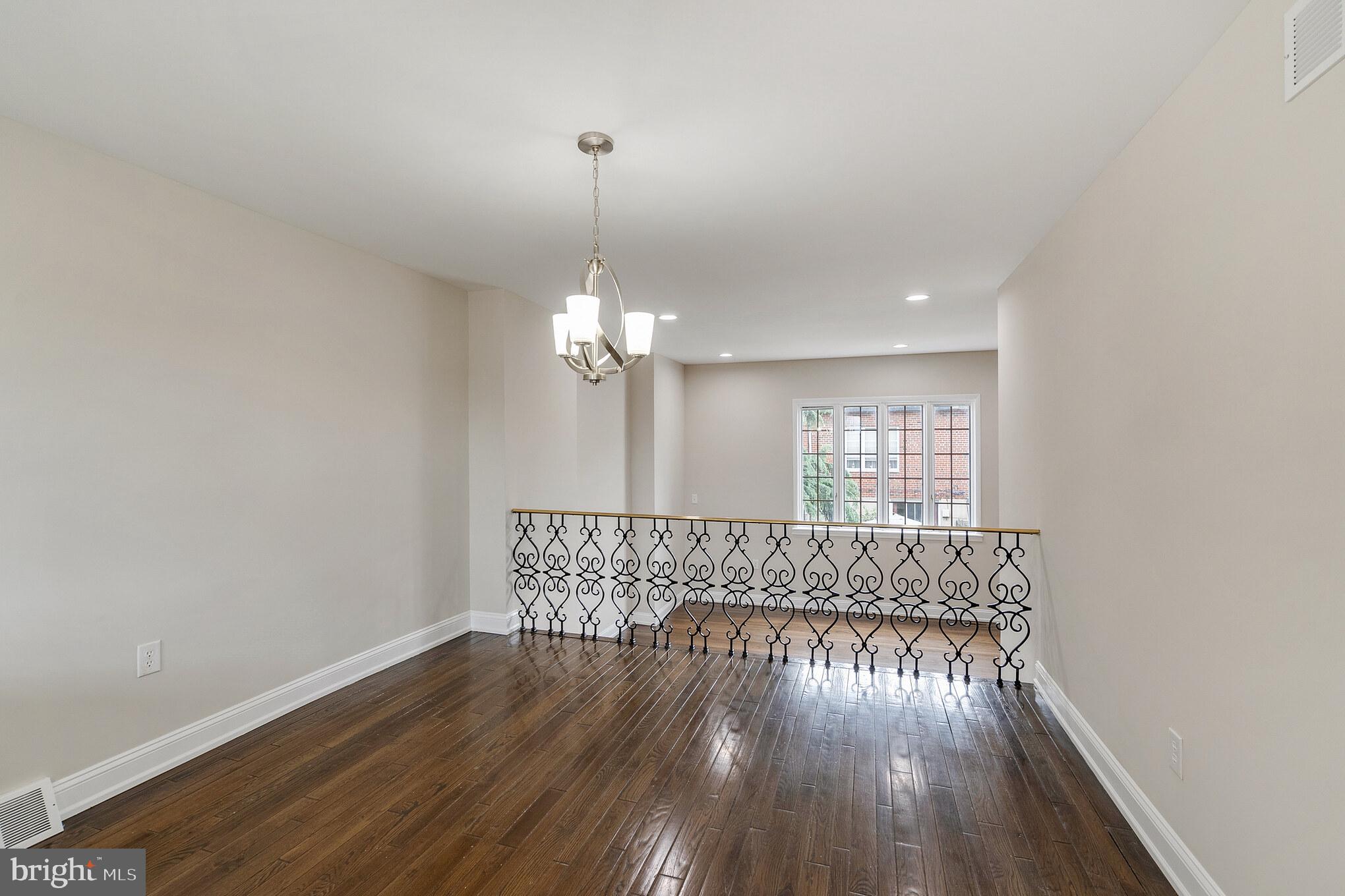 WHITMAN - Residential