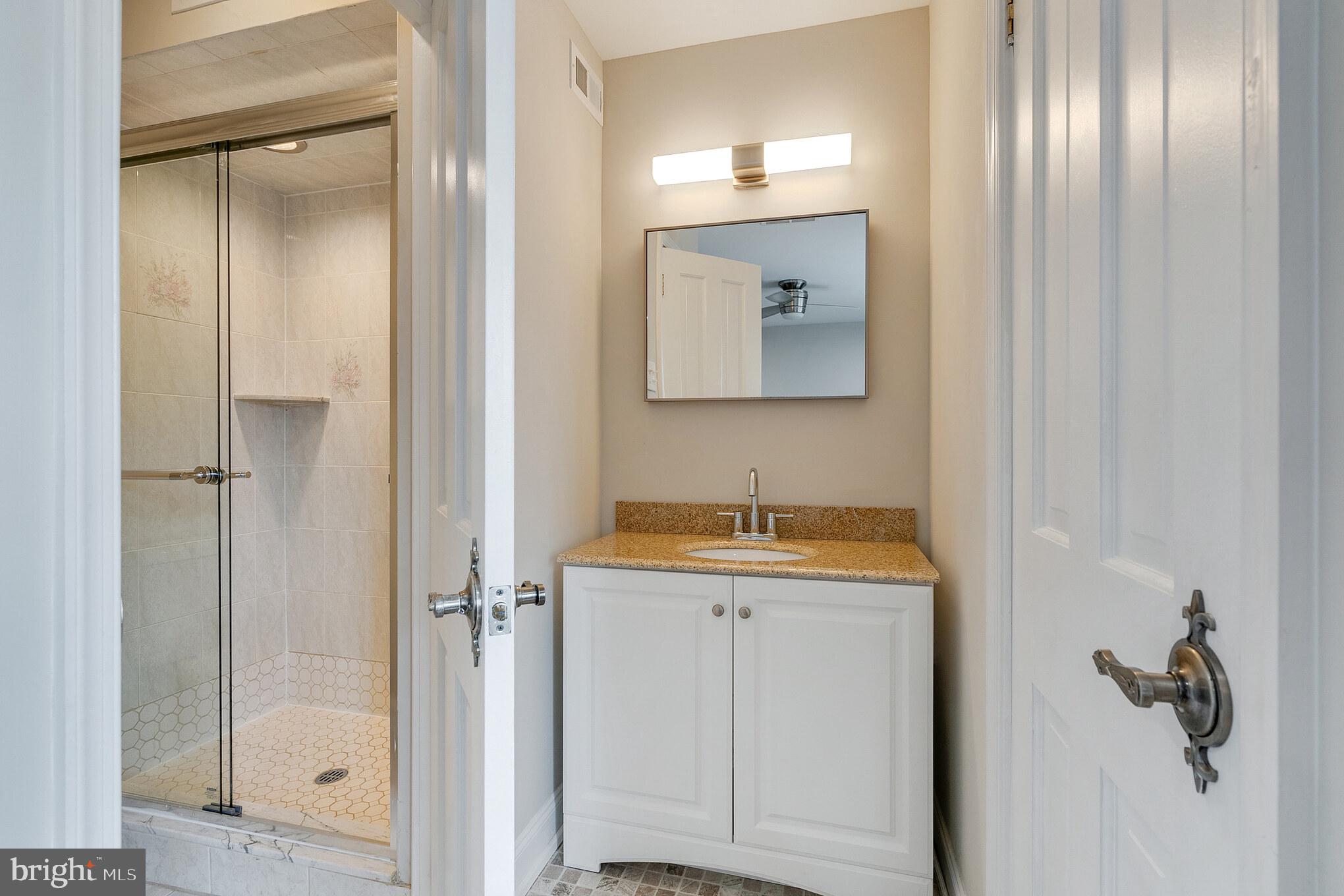 WHITMAN - Residential