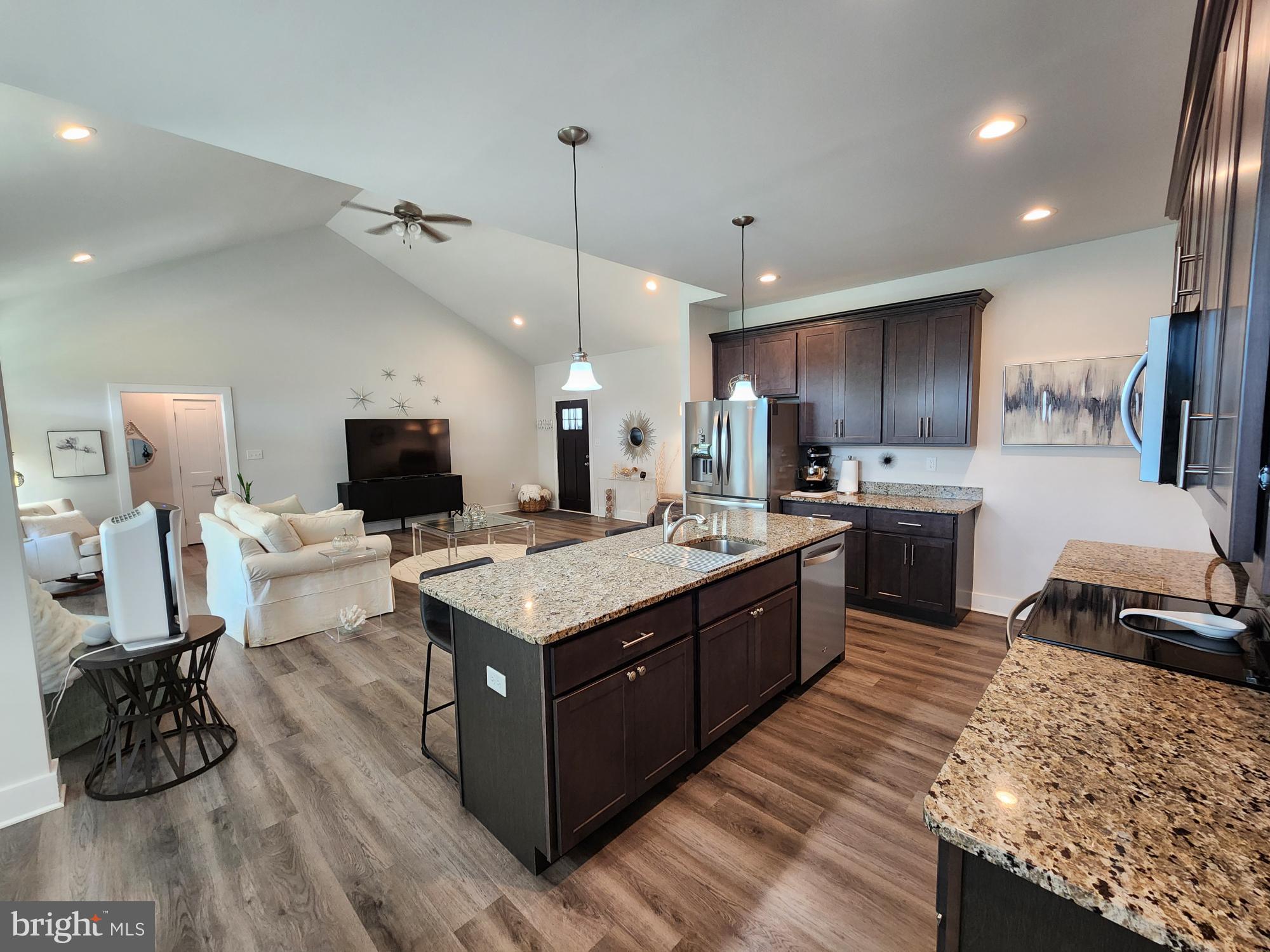 QUAIL RIDGE - Residential