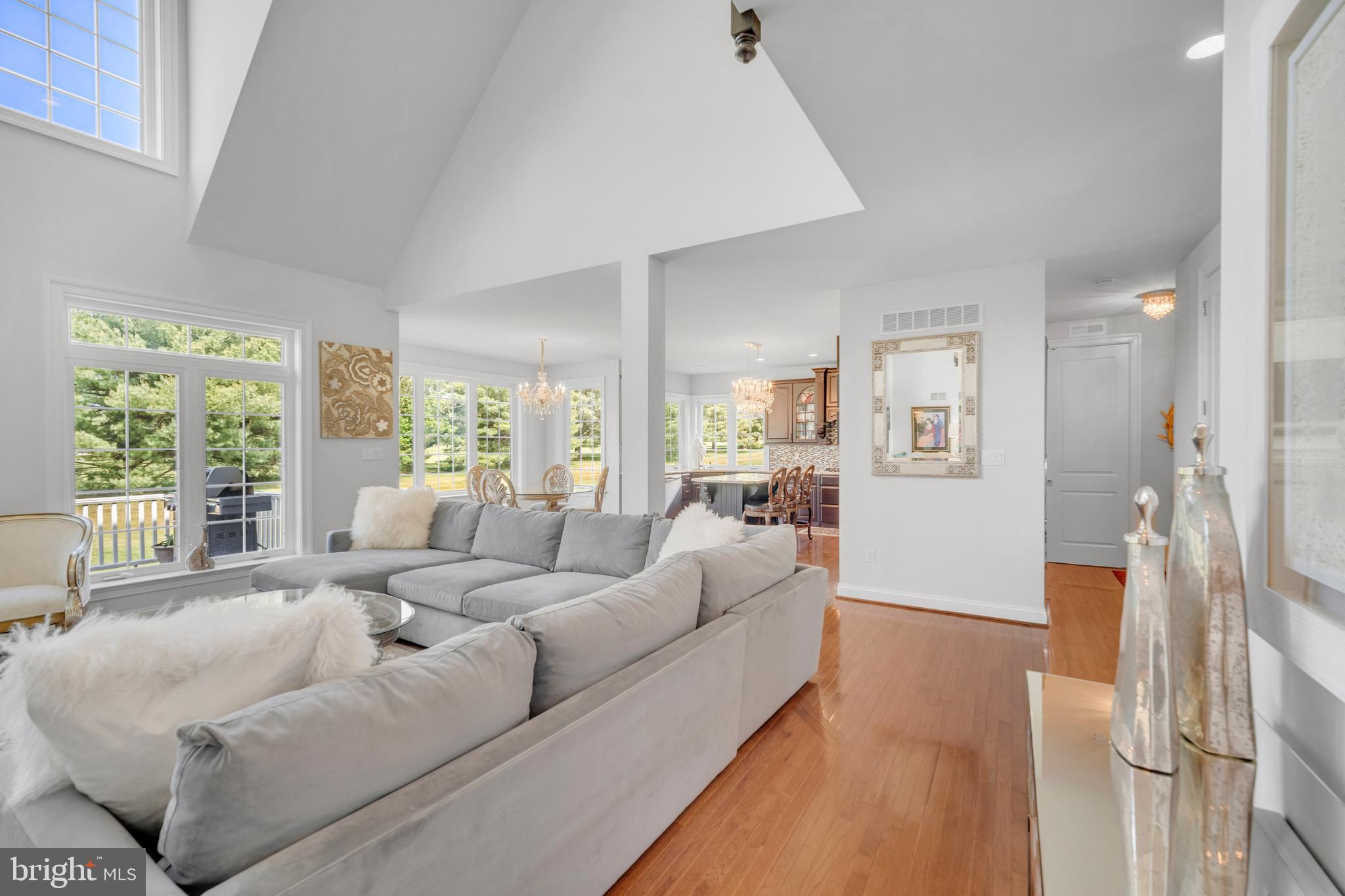 POETS WALK - Residential