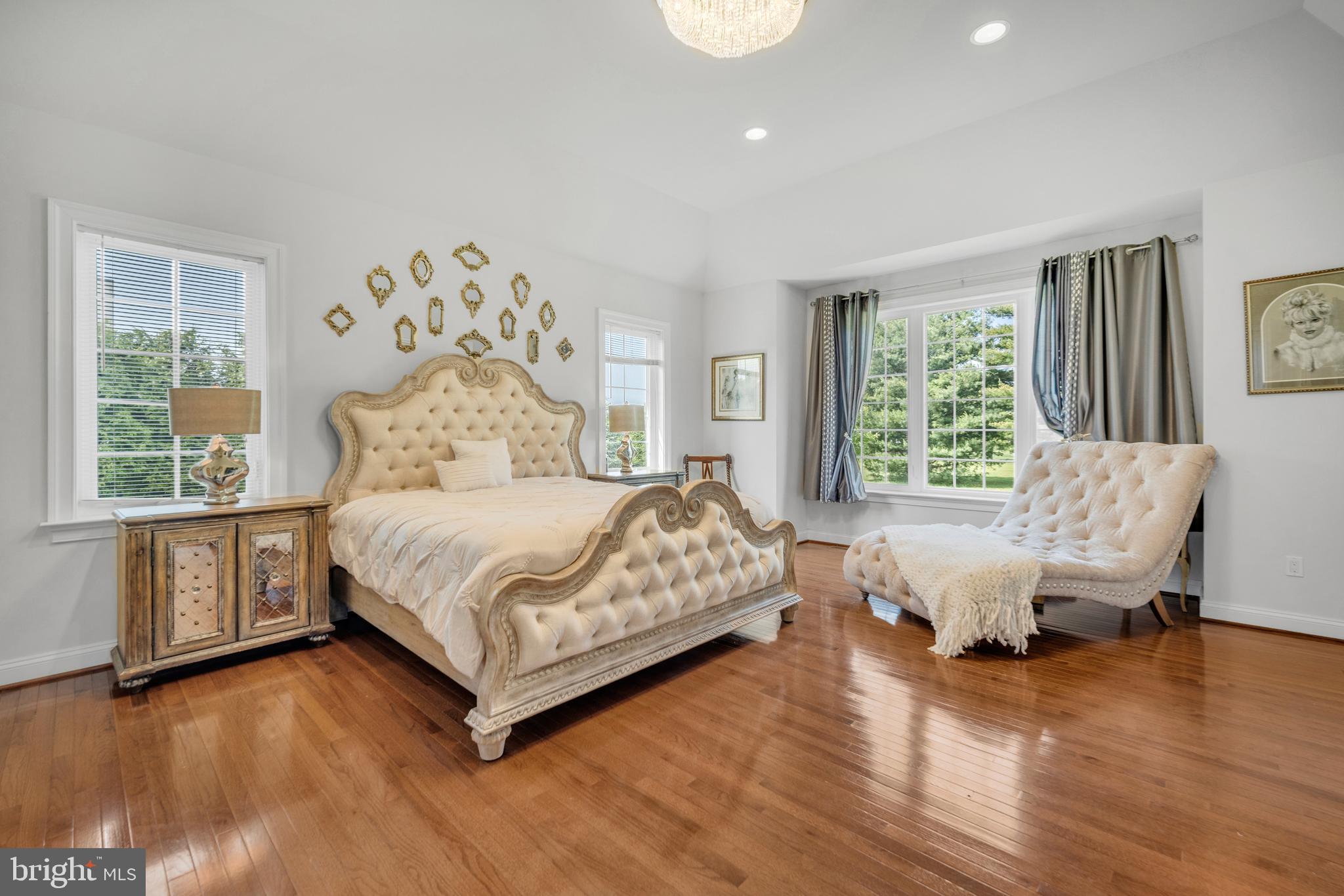 POETS WALK - Residential