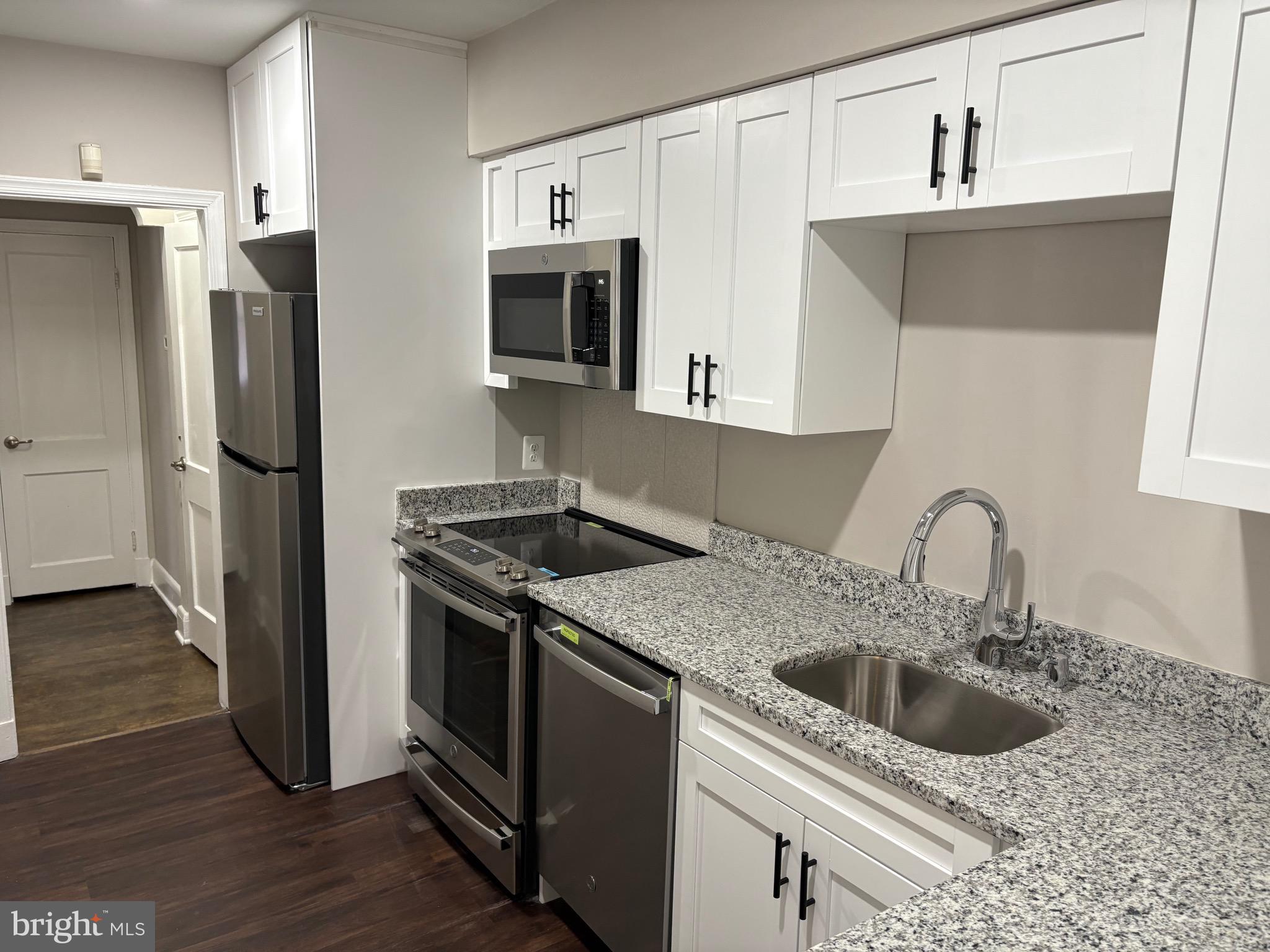 WINDSOR HILLS - Residential