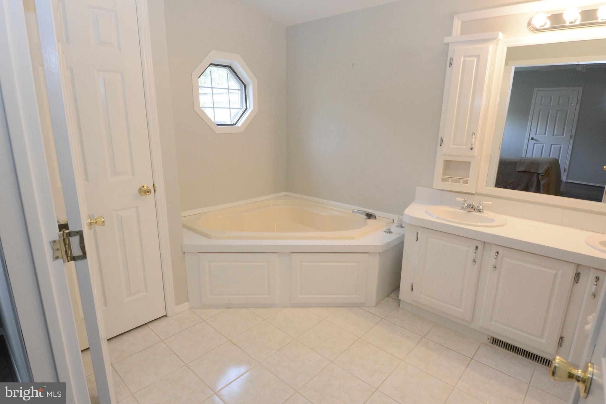 HIDDEN SPRINGS - Residential