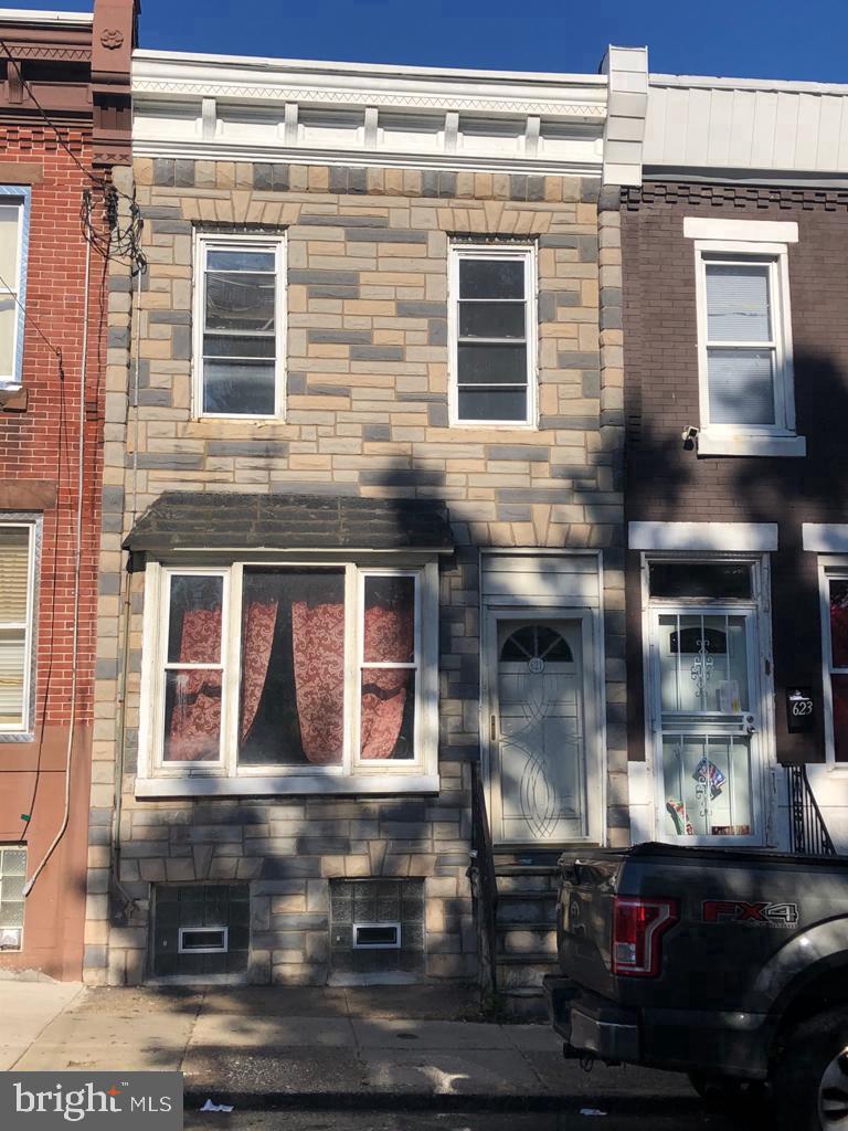 PHILADELPHIA - Residential