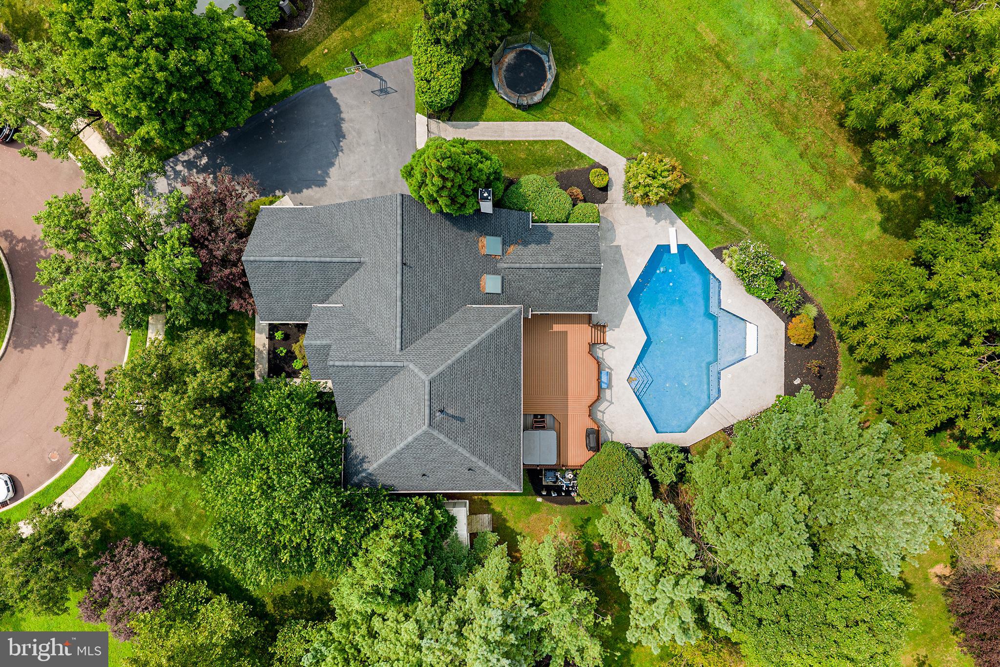2111 PEREGRINE CIRCLE