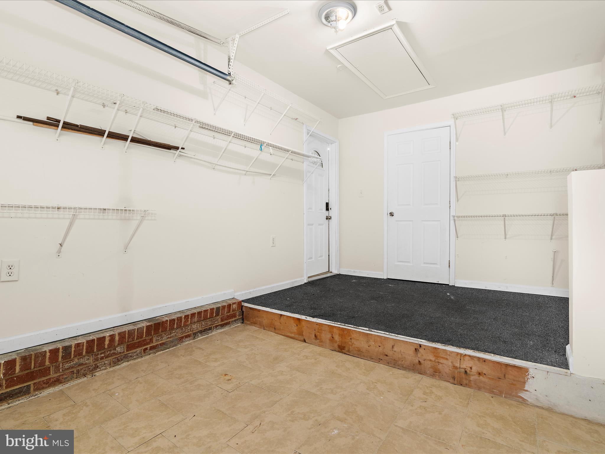 BEDFORD - Residential