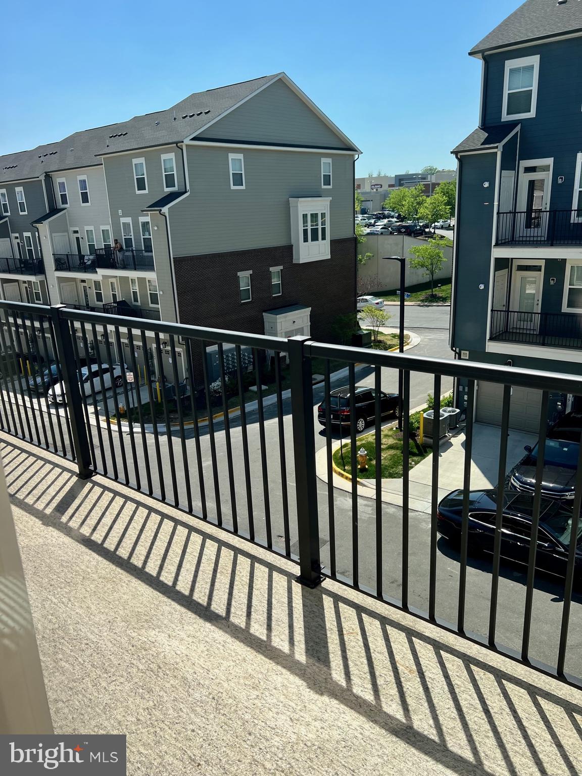 POTOMAC TOWN CENTER - Residential Lease