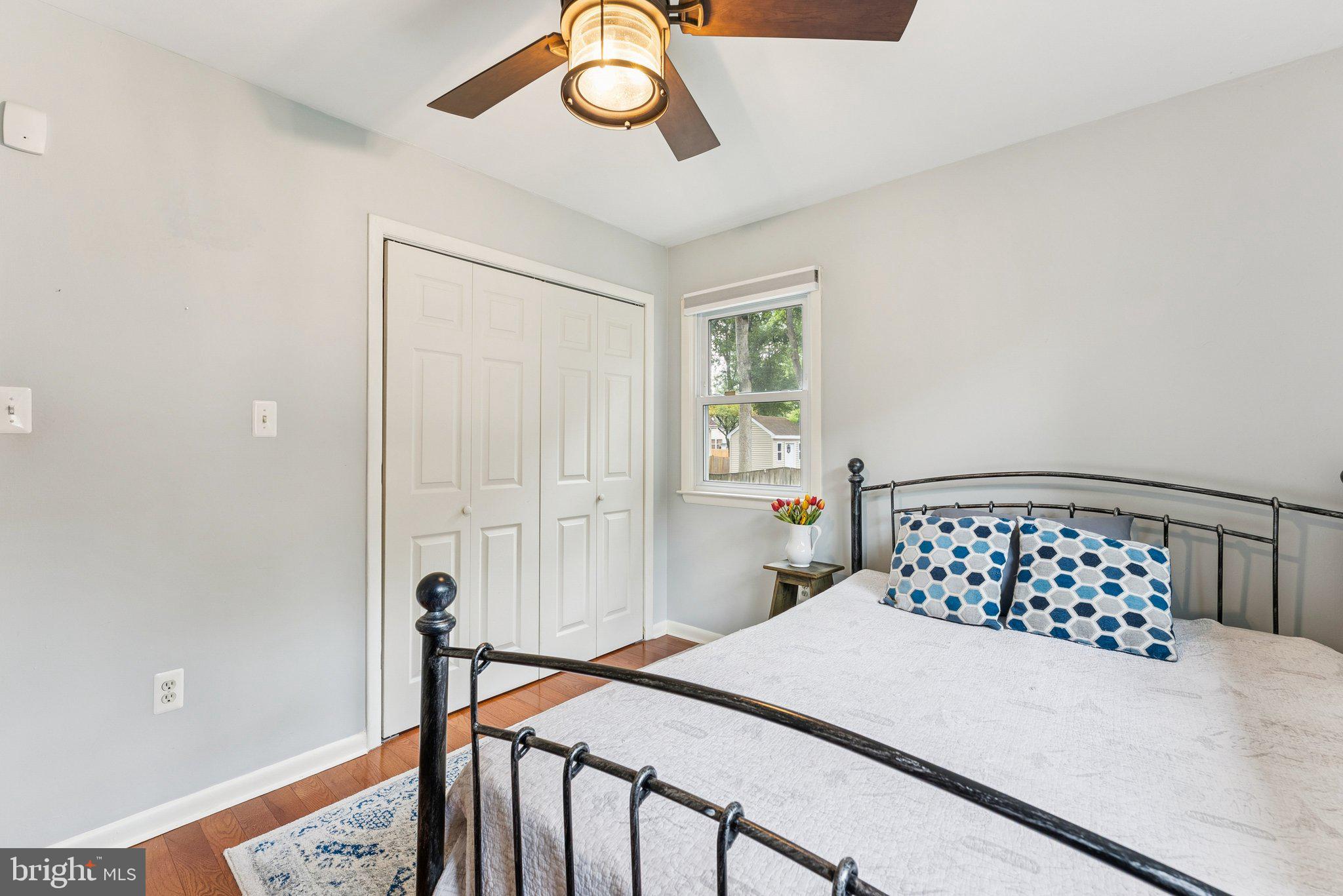 COUNTRY CLUB/LAKE MONTCLAIR - Residential