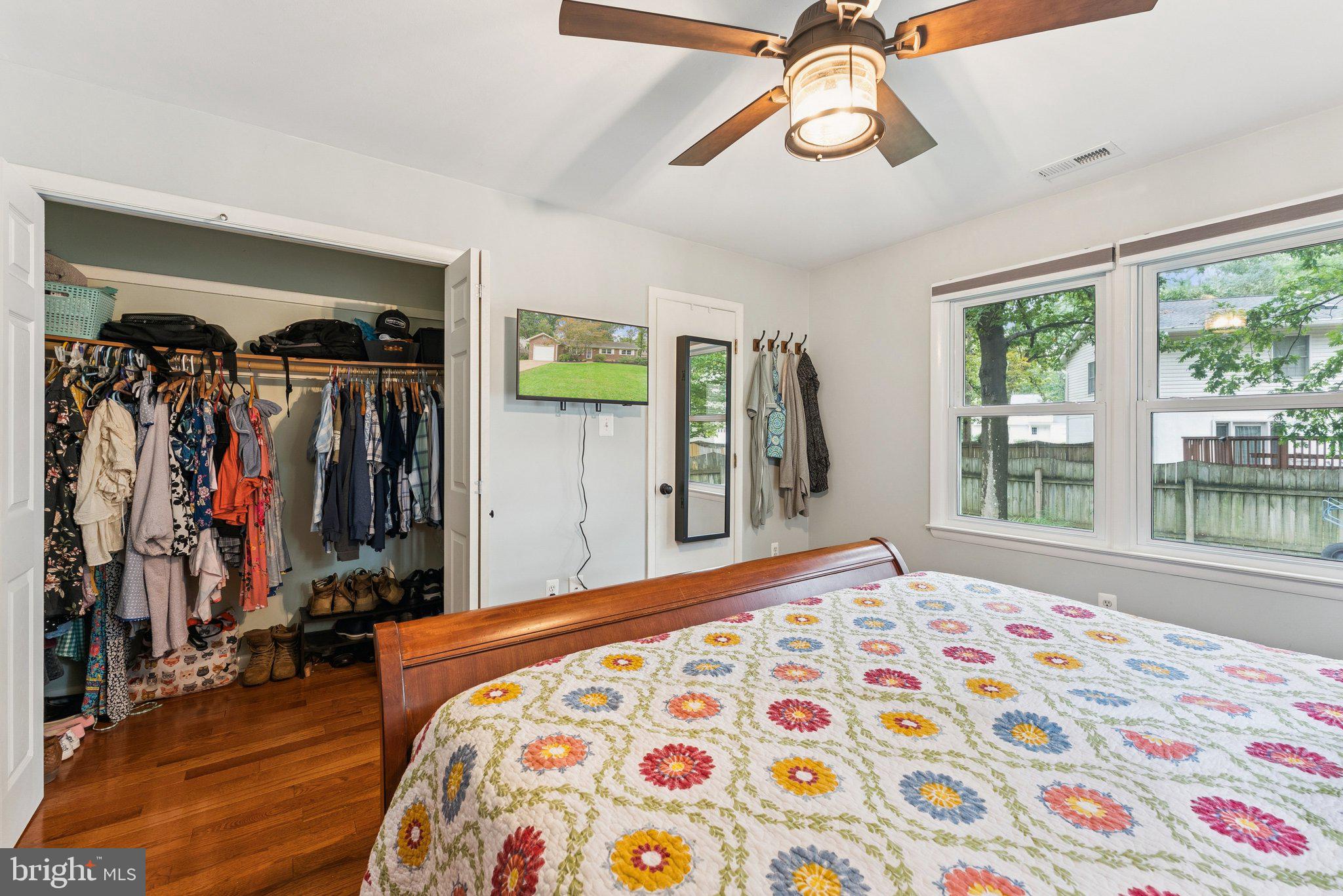 COUNTRY CLUB/LAKE MONTCLAIR - Residential