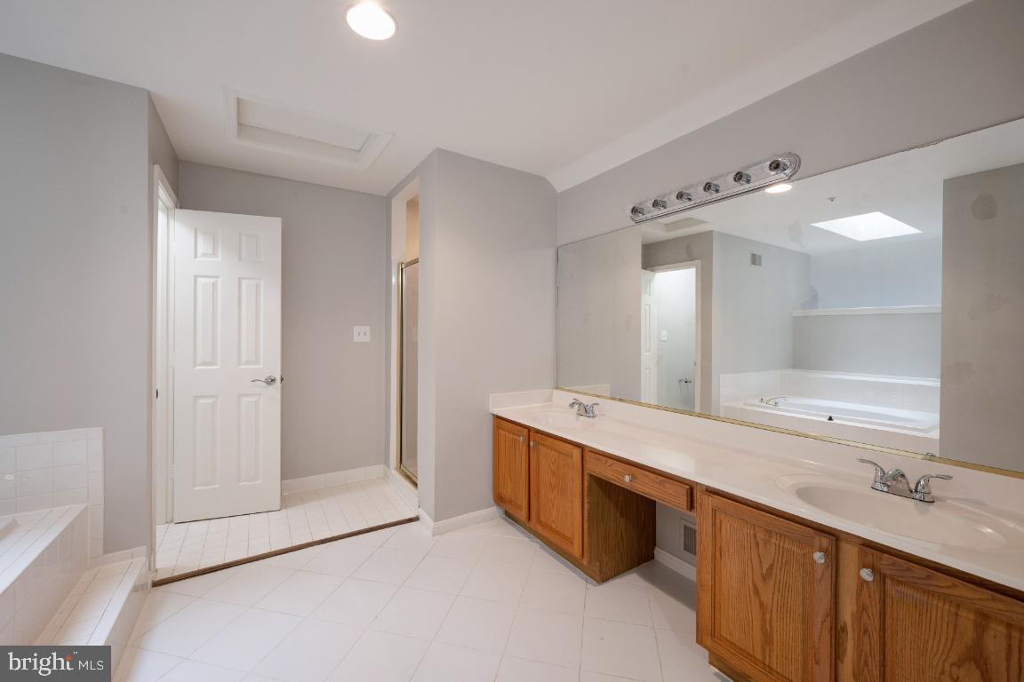 KENTLANDS HILL DISTRICT - Residential