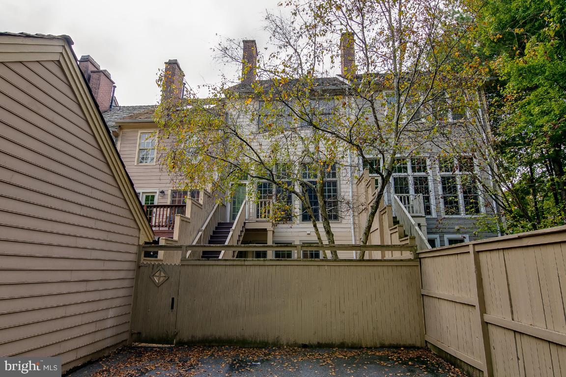 KENTLANDS HILL DISTRICT - Residential